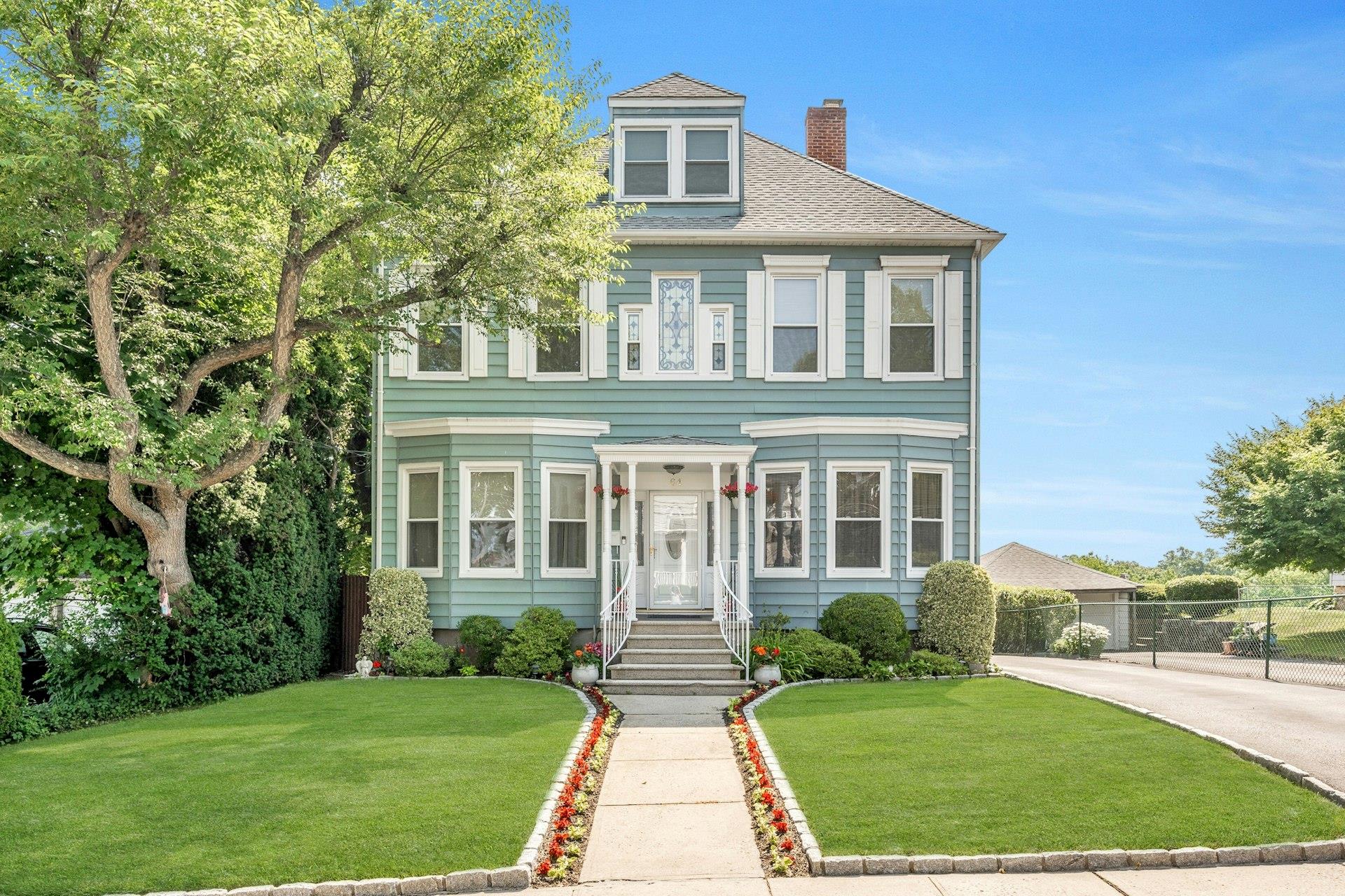 64 Albemarle Place