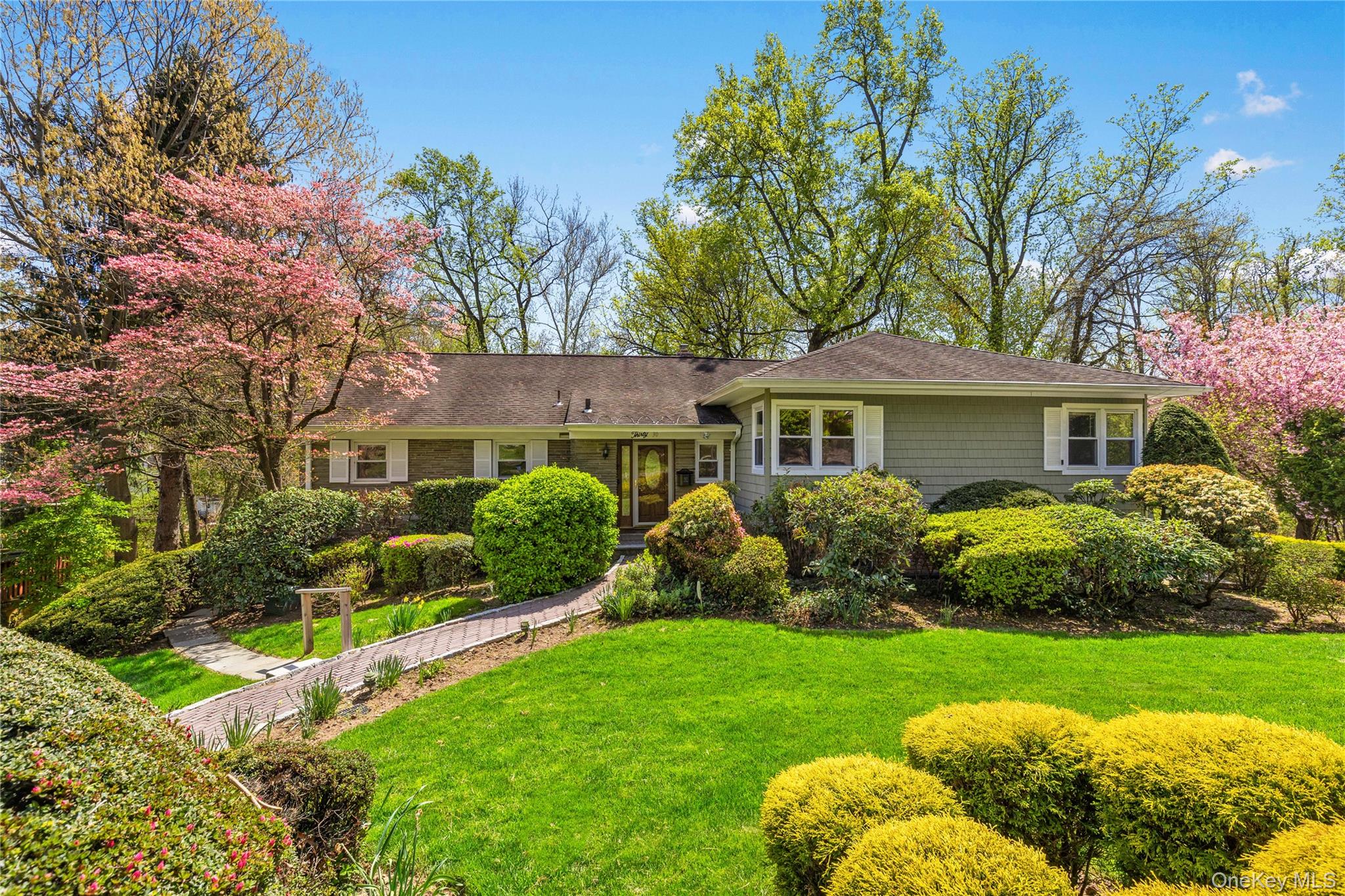 30 Claudet Way