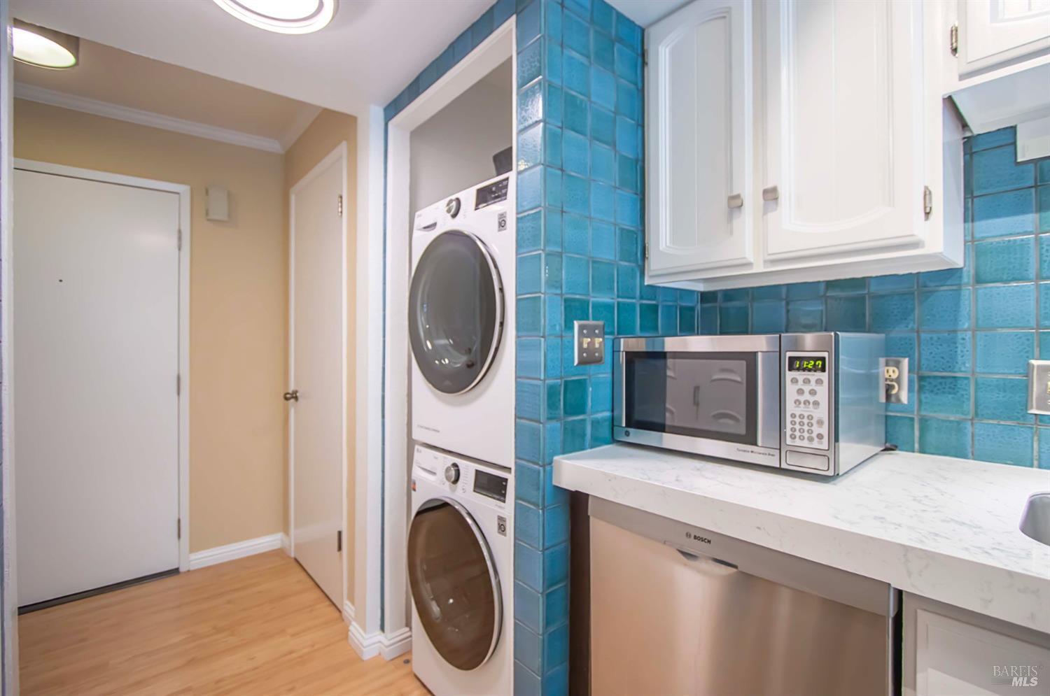 1579 Lincoln Avenue Unit: #101