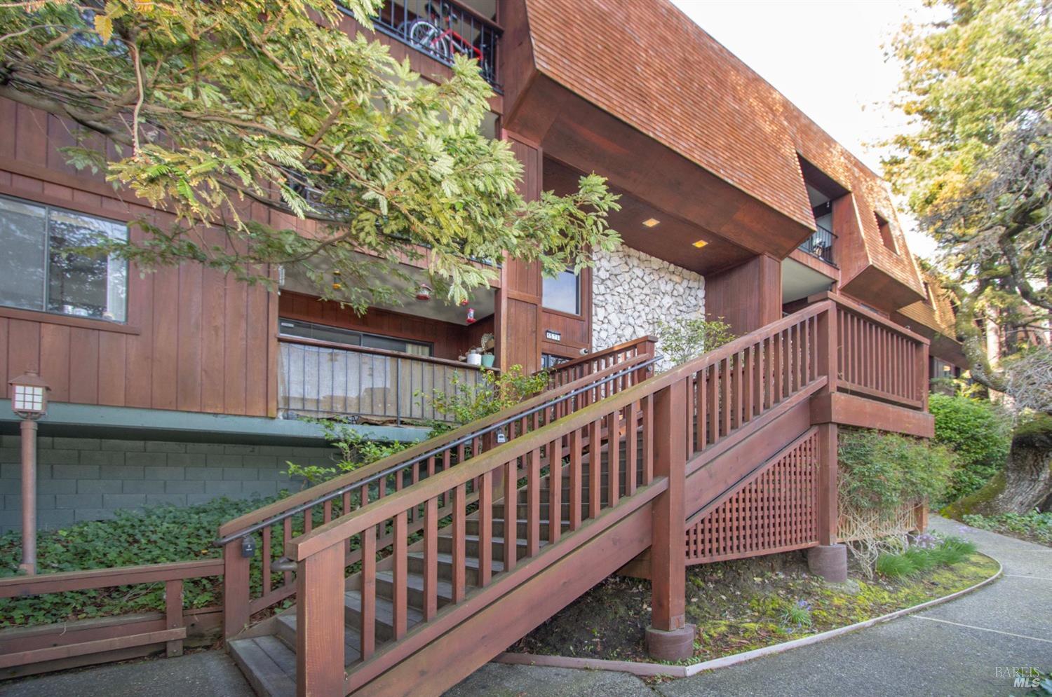 1579 Lincoln Avenue Unit: #101