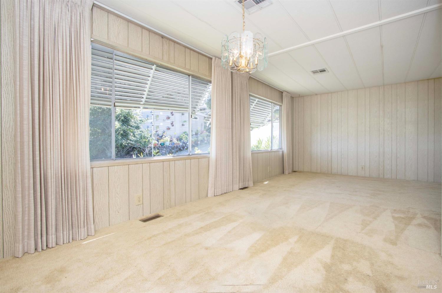 10 View Ridge Drive