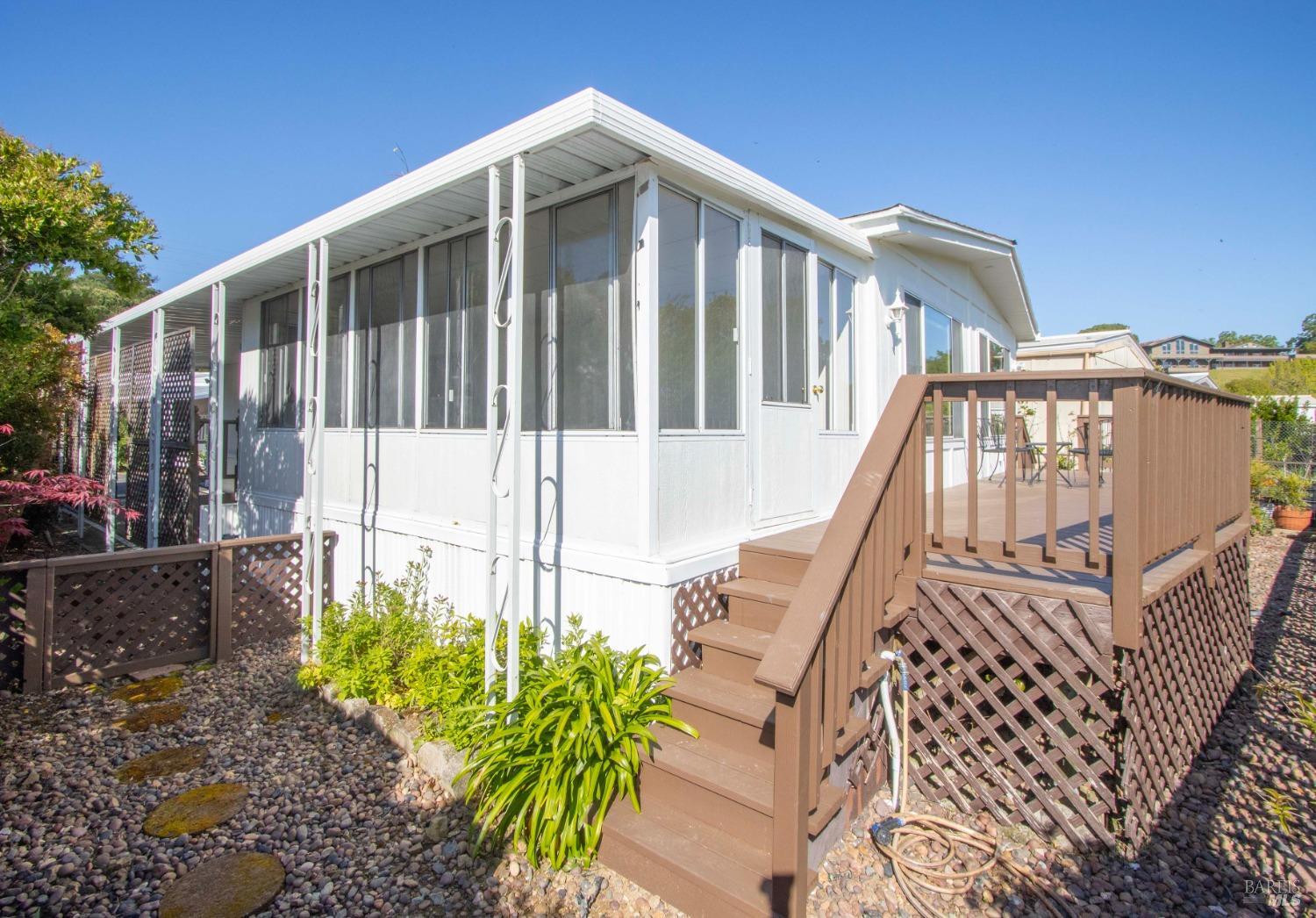 41 Club View Drive