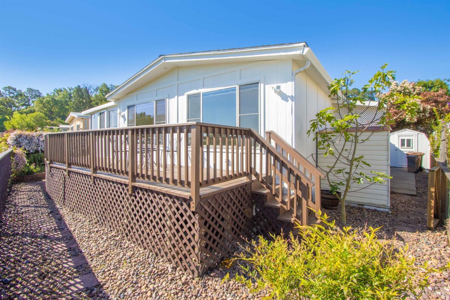41 Club View Drive
