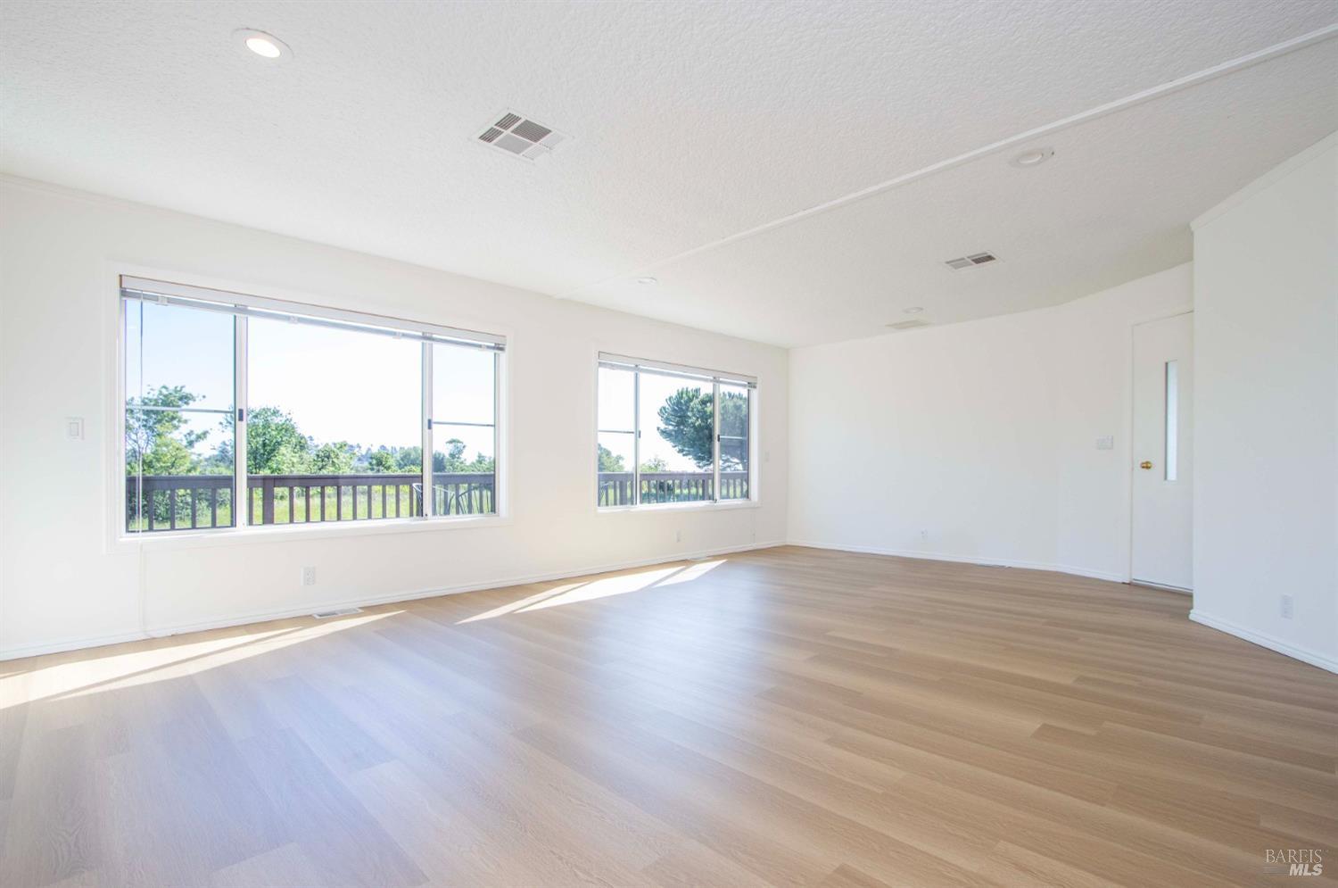 41 Club View Drive