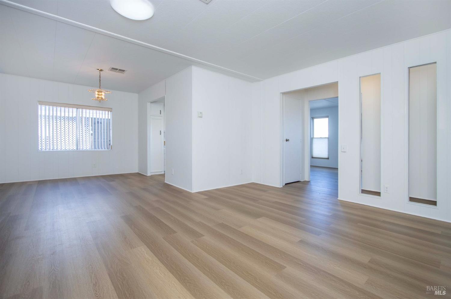 10 Fallen Leaf Drive