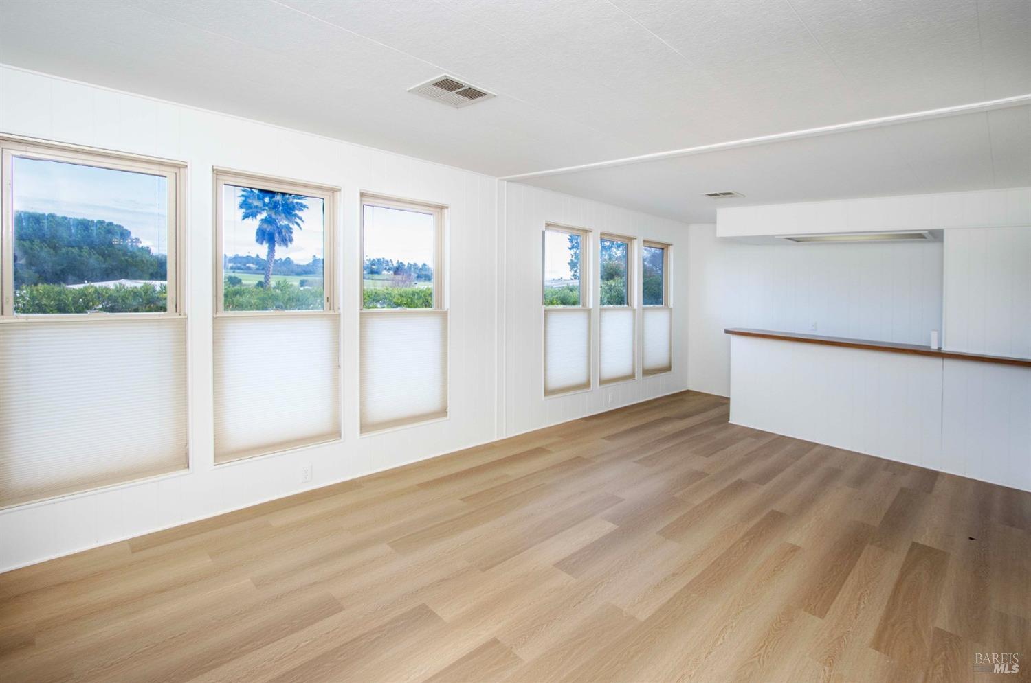 10 Fallen Leaf Drive