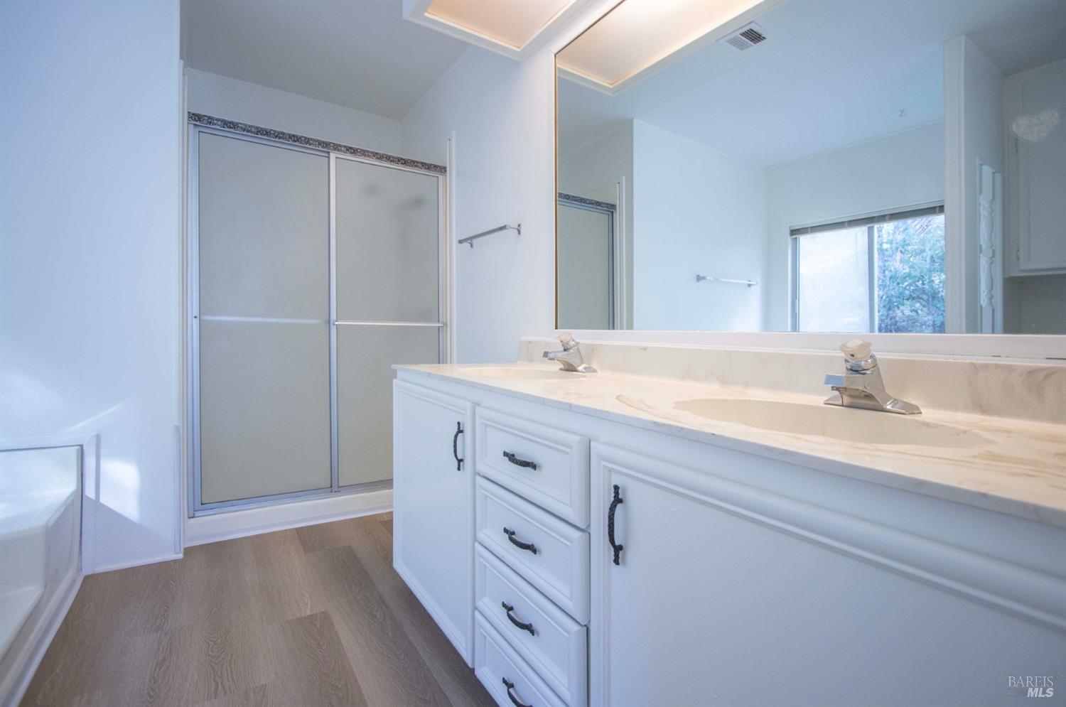 10 Fallen Leaf Drive