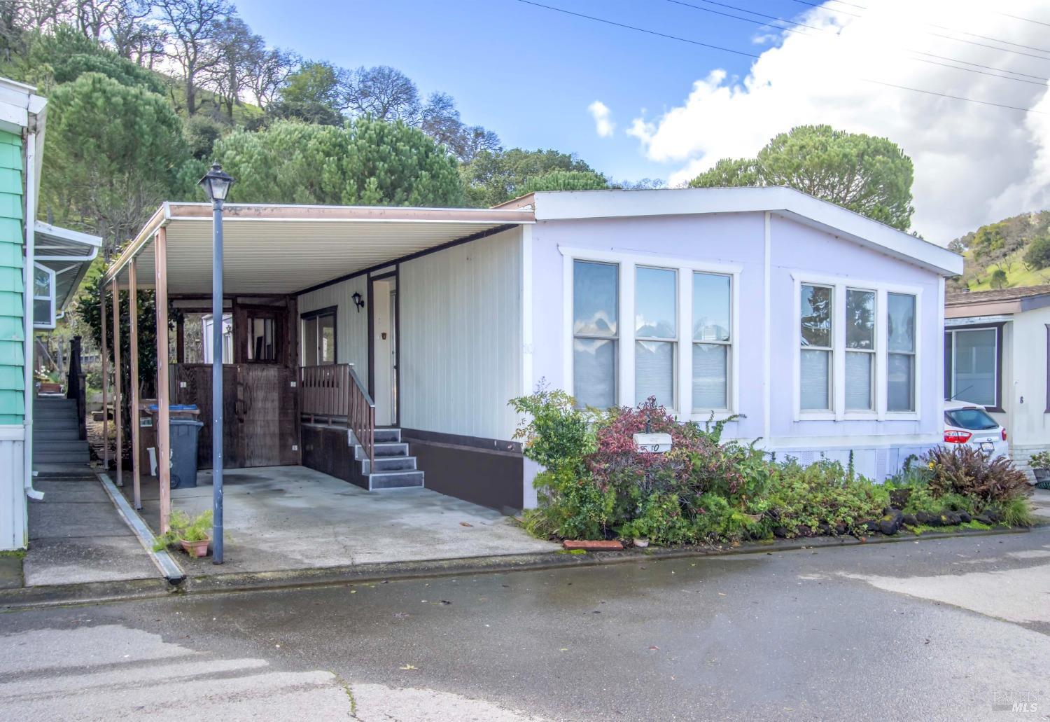 10 Fallen Leaf Drive