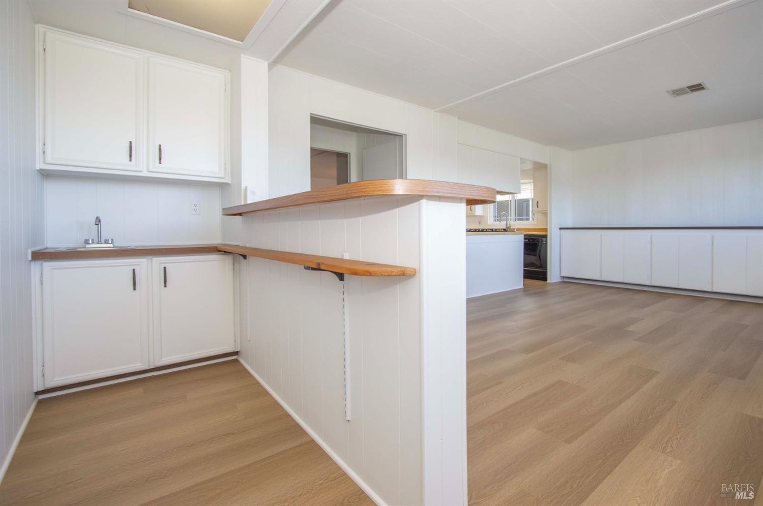 10 Fallen Leaf Drive