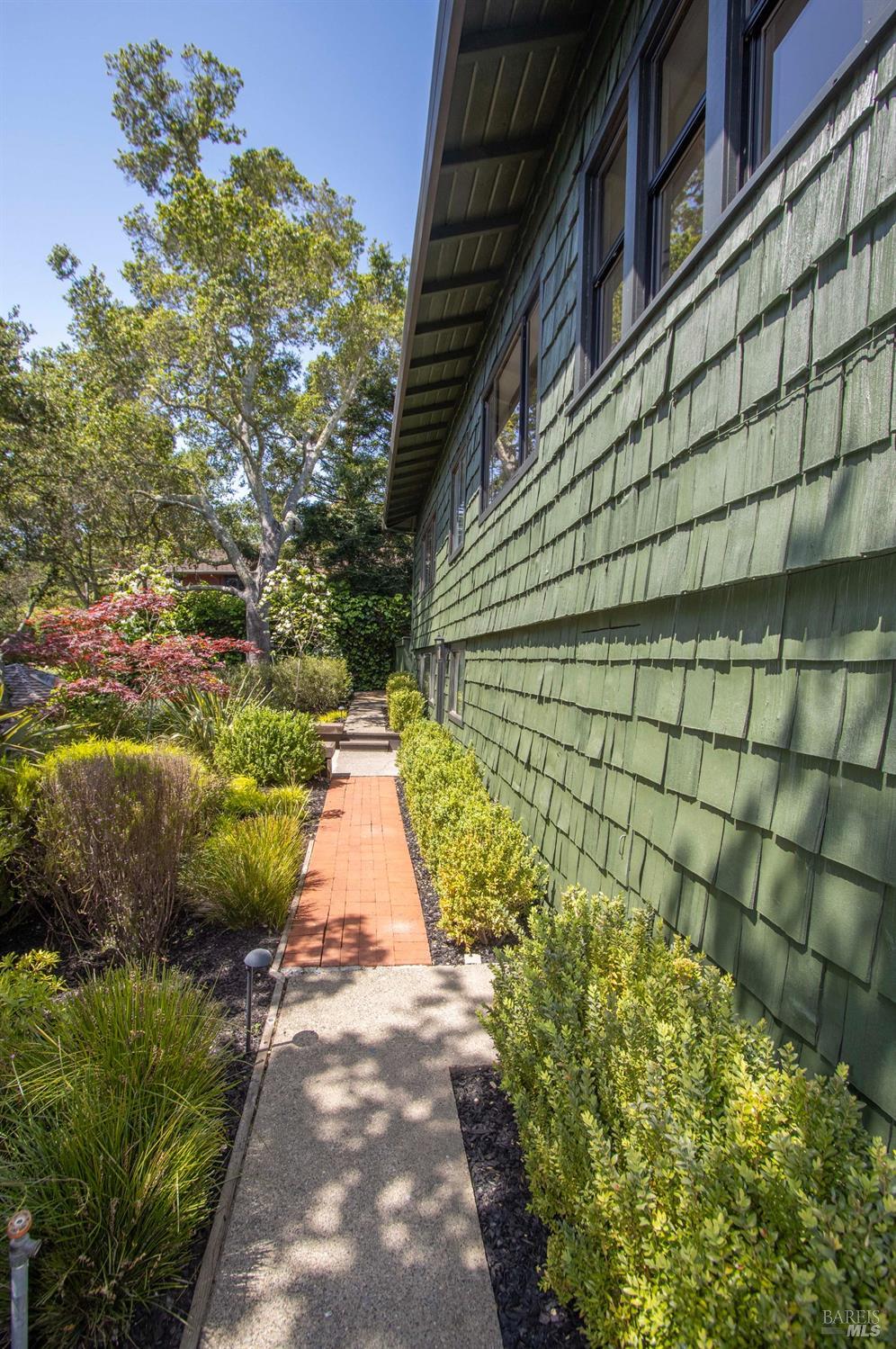 45 Laurel Grove Avenue