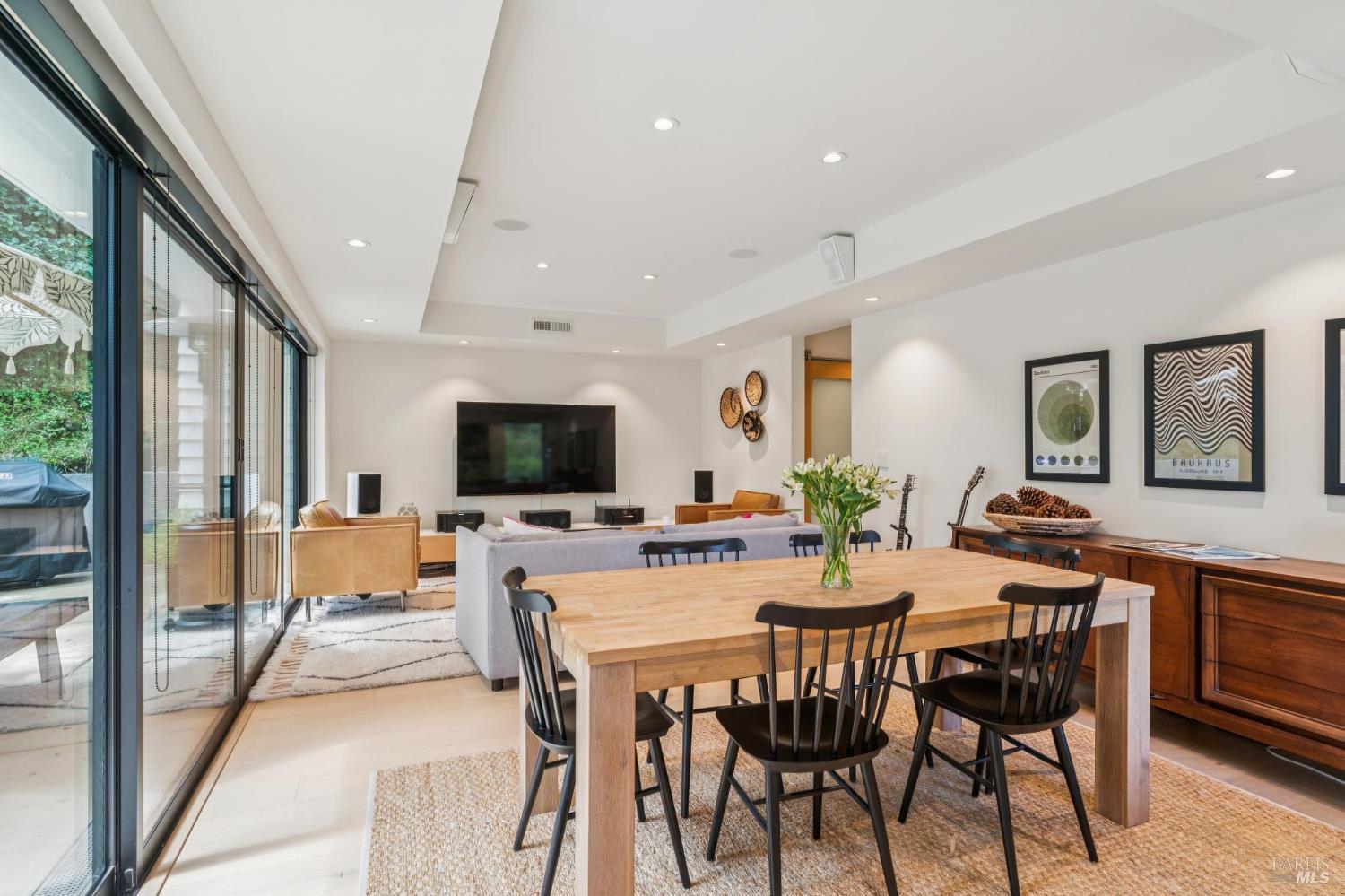 25 Raven Road