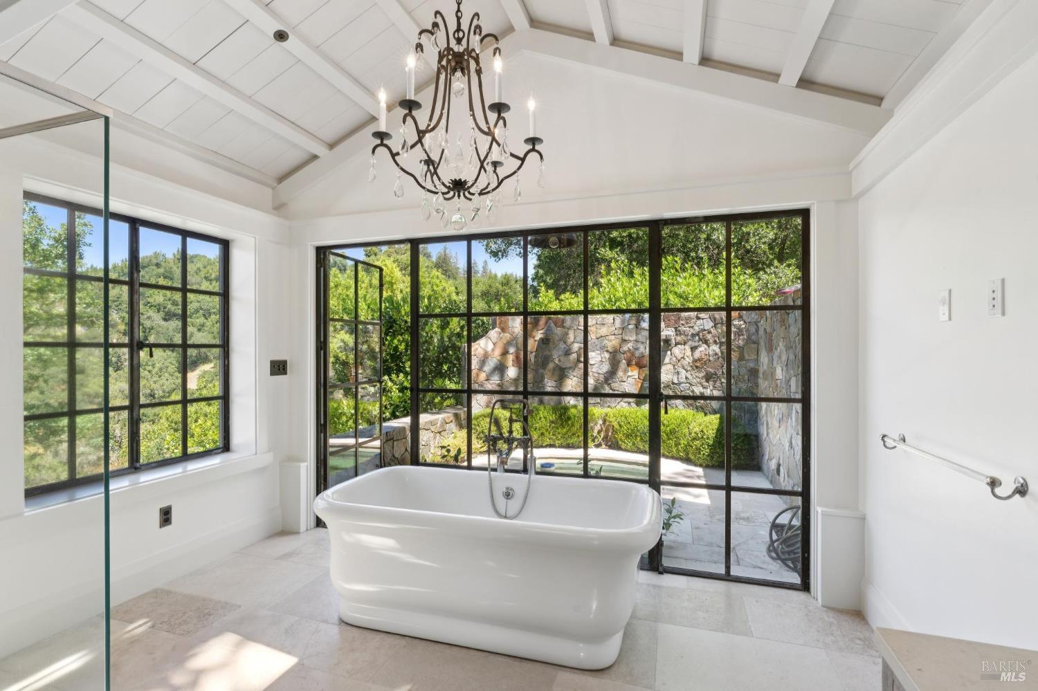 126 Winding Way