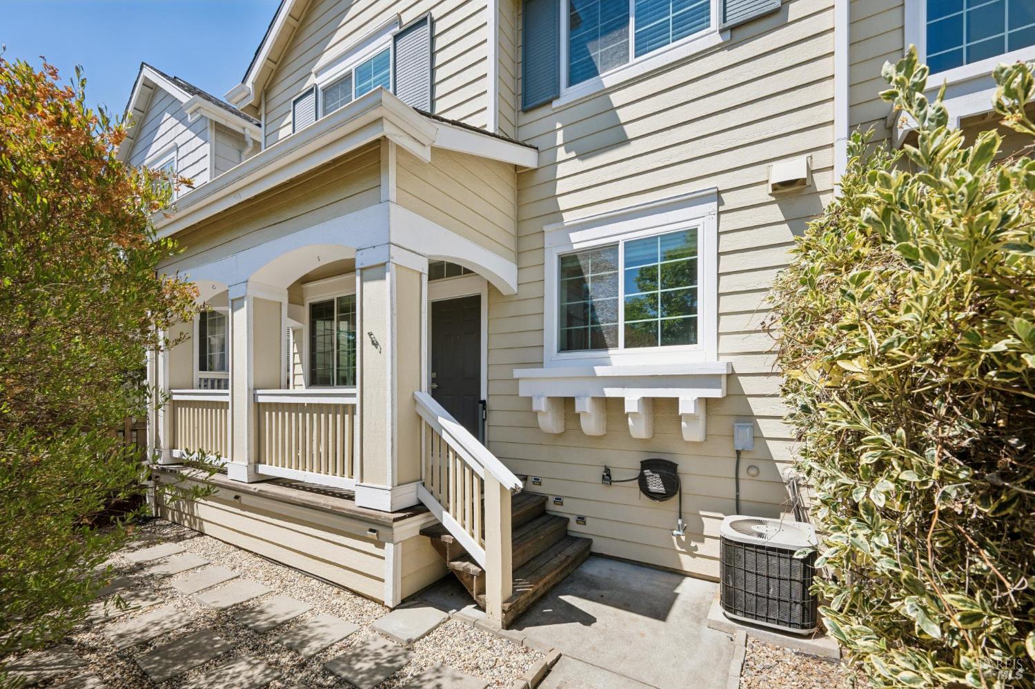 2032 Easton Drive