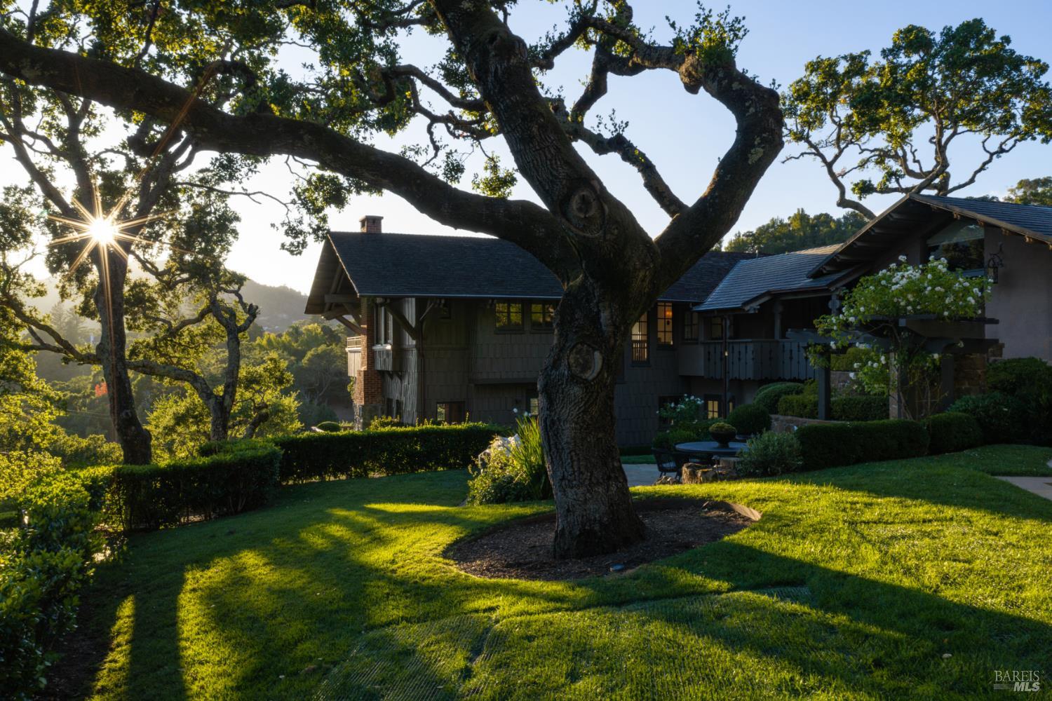 126 Winding Way