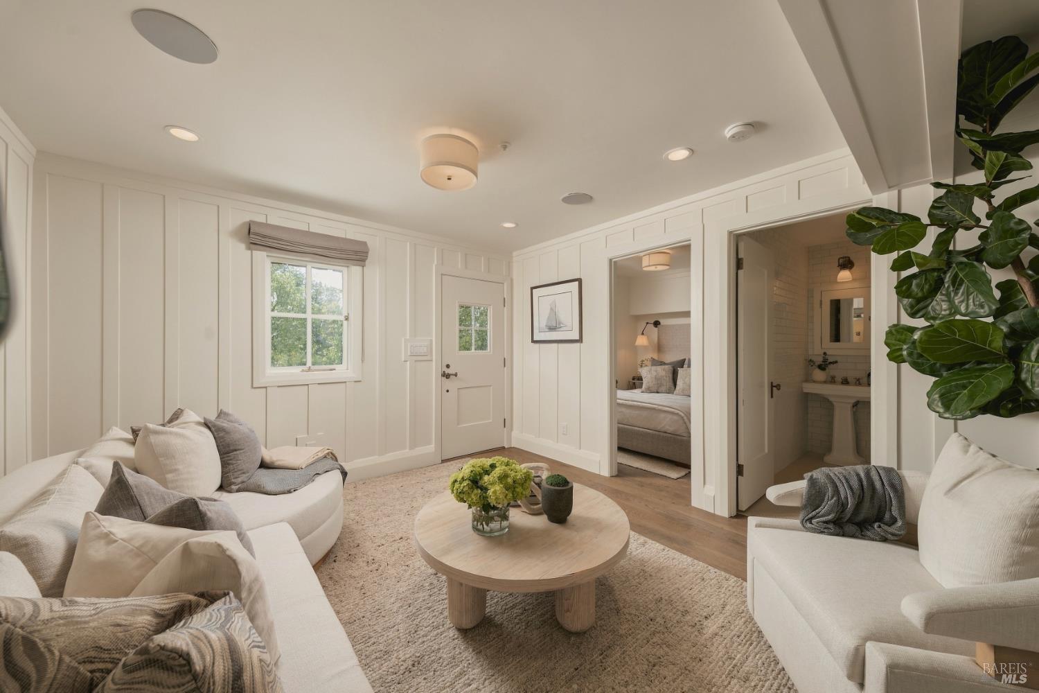 126 Winding Way