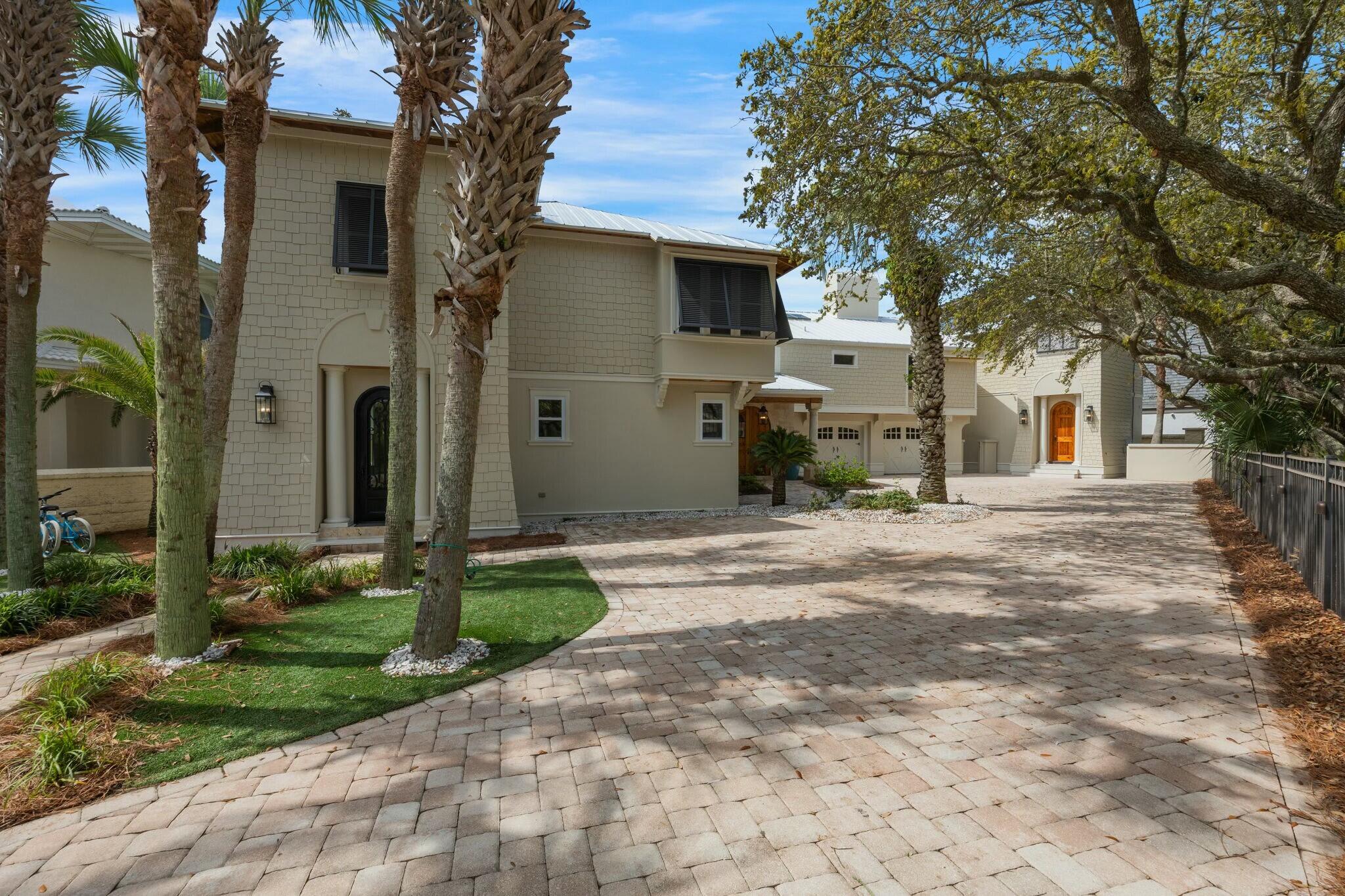 239 Pelican Circle