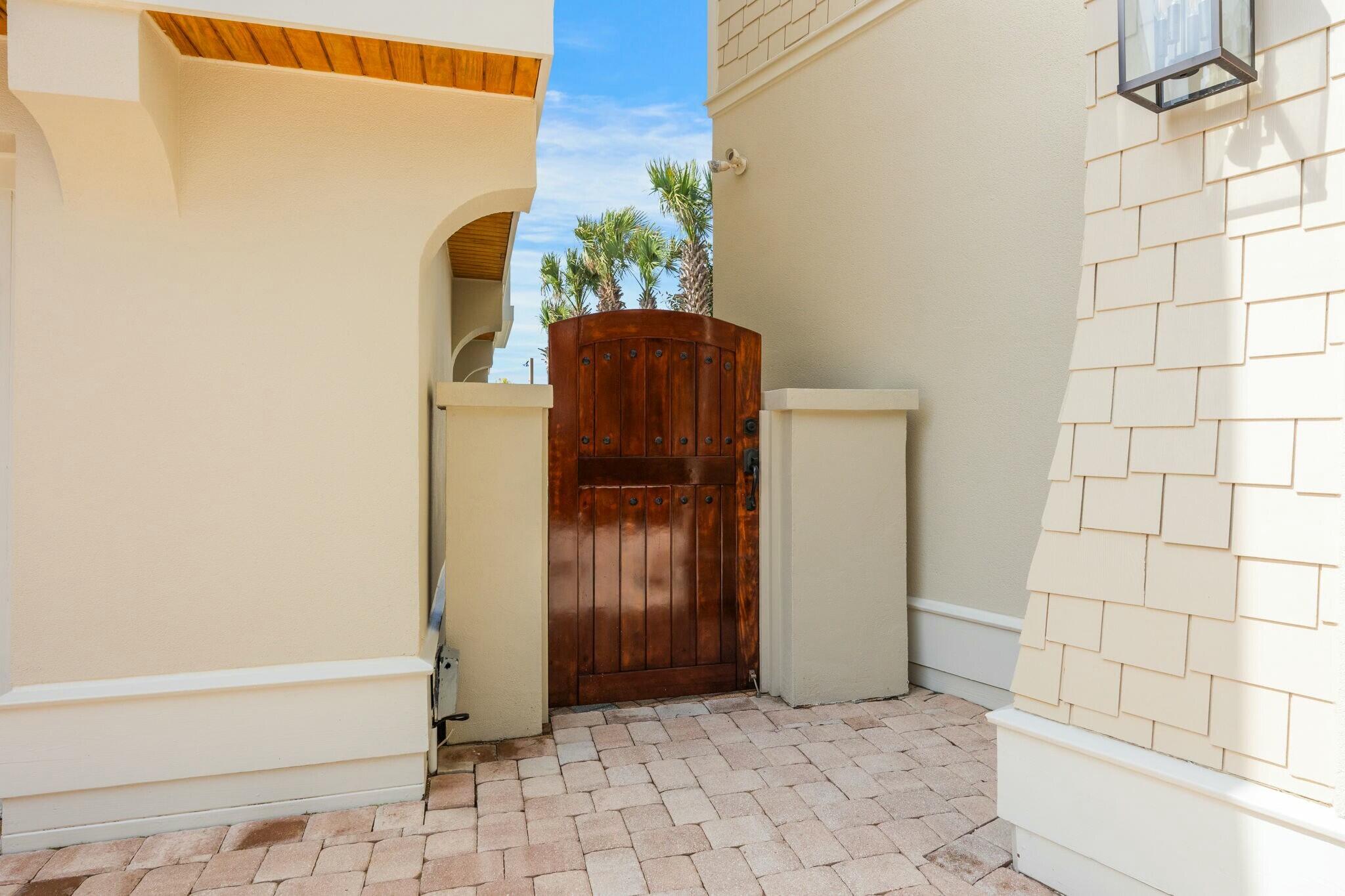 239 Pelican Circle
