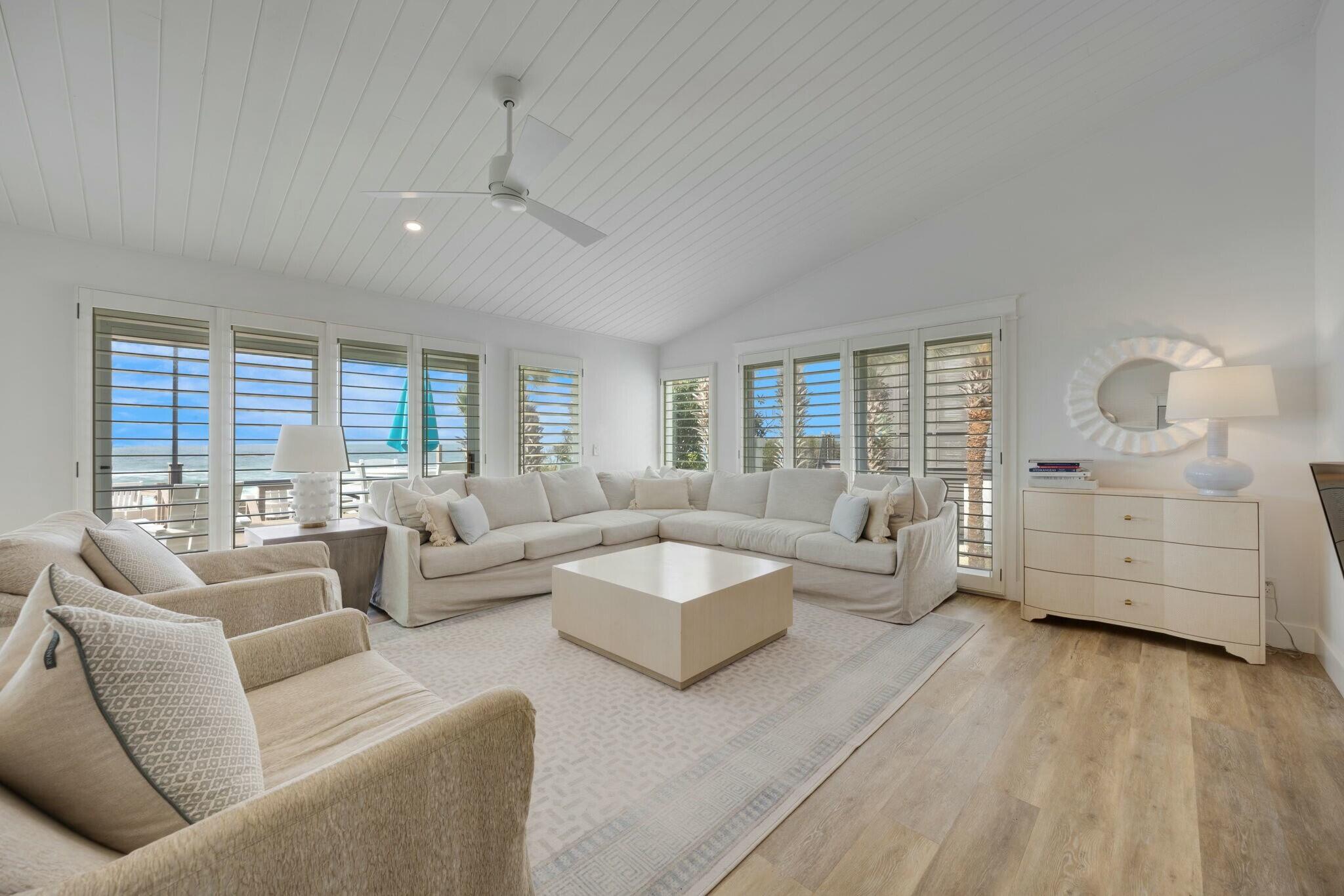 239 Pelican Circle