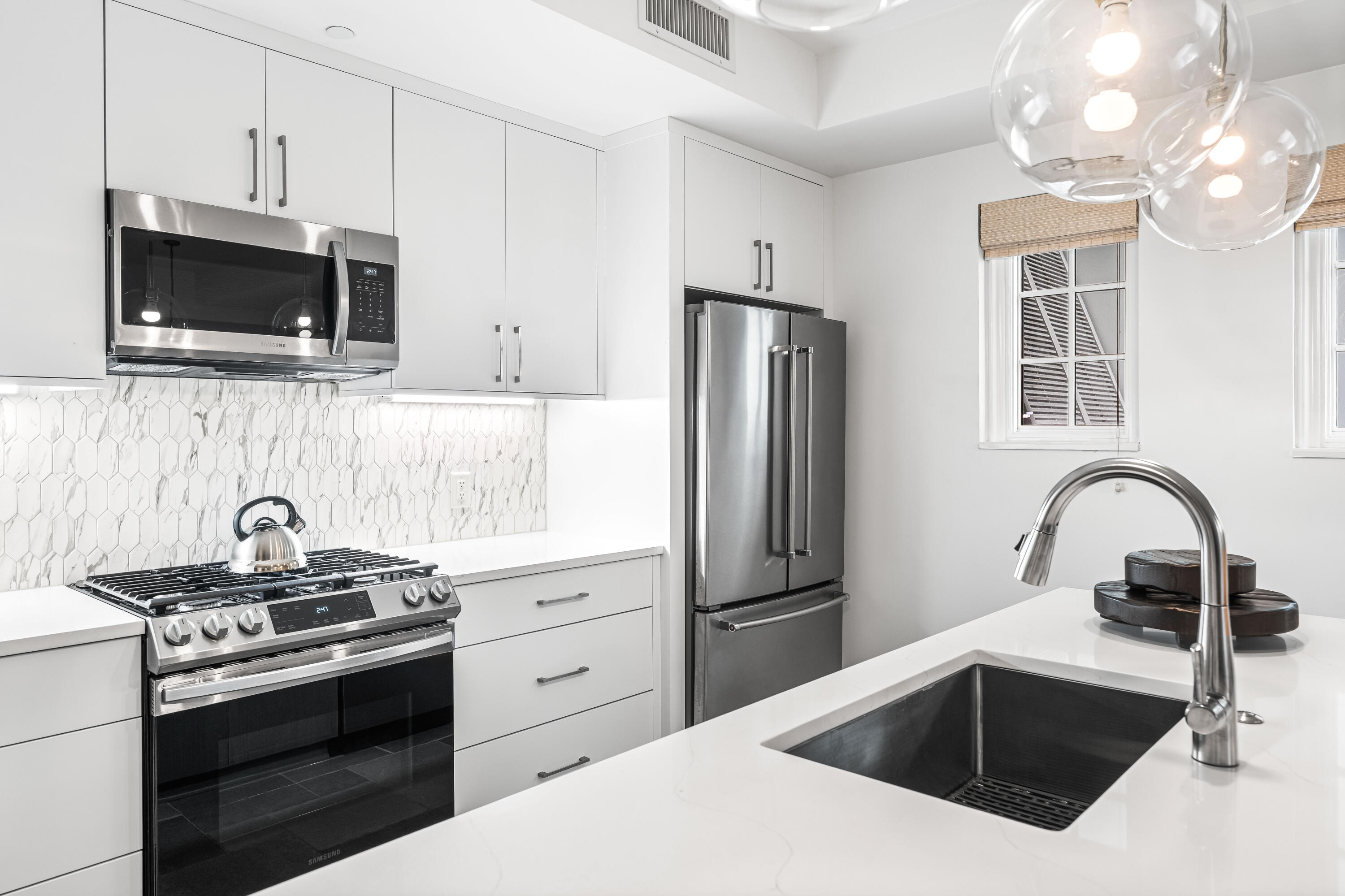 136 Georgetown Avenue, 2D