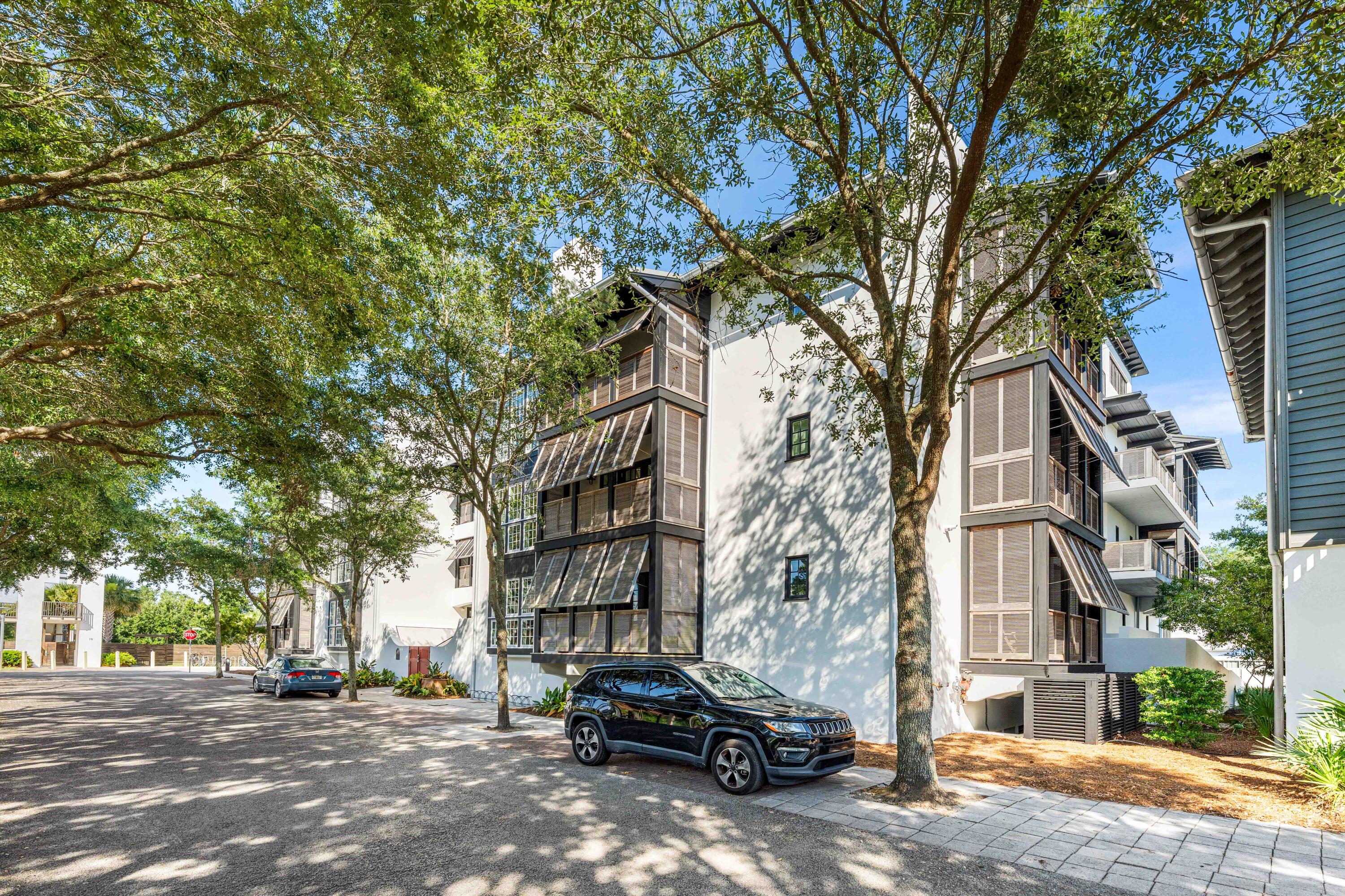 136 Georgetown Avenue, 2D