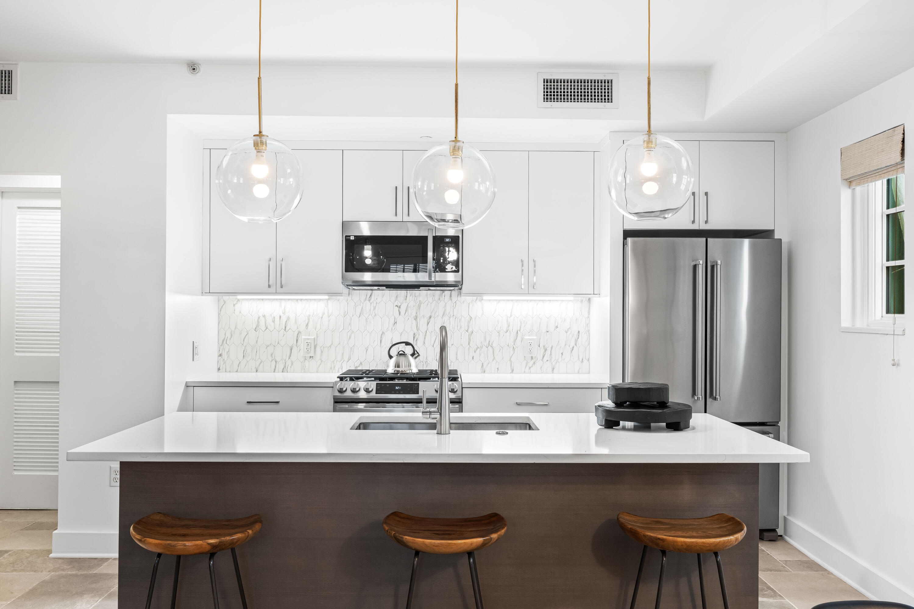 136 Georgetown Avenue, 2D