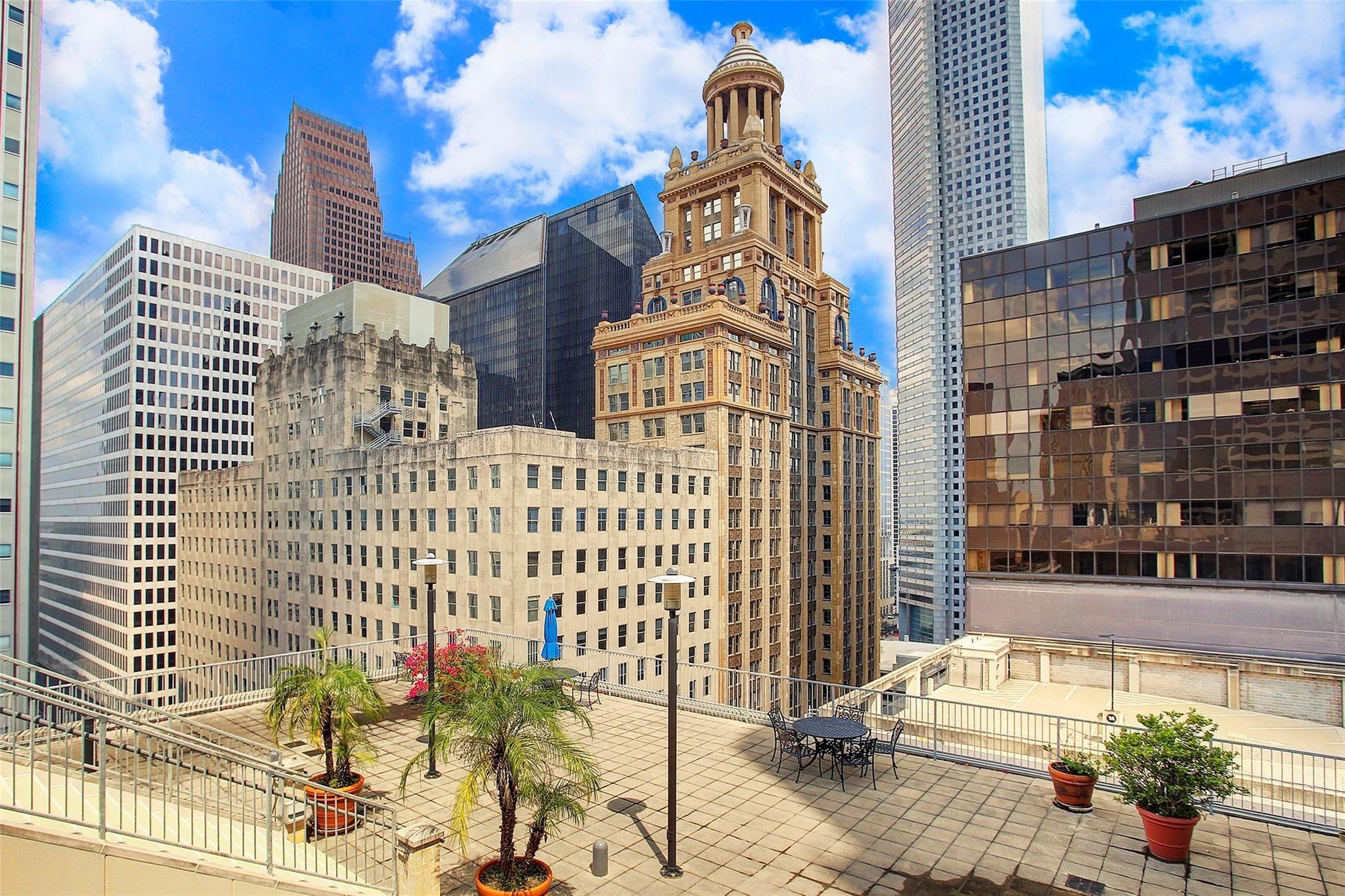914 Main Street # 1104