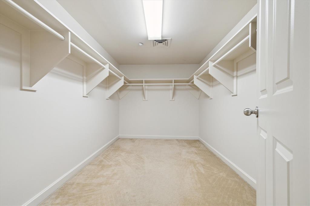 914 Main Street # 1104