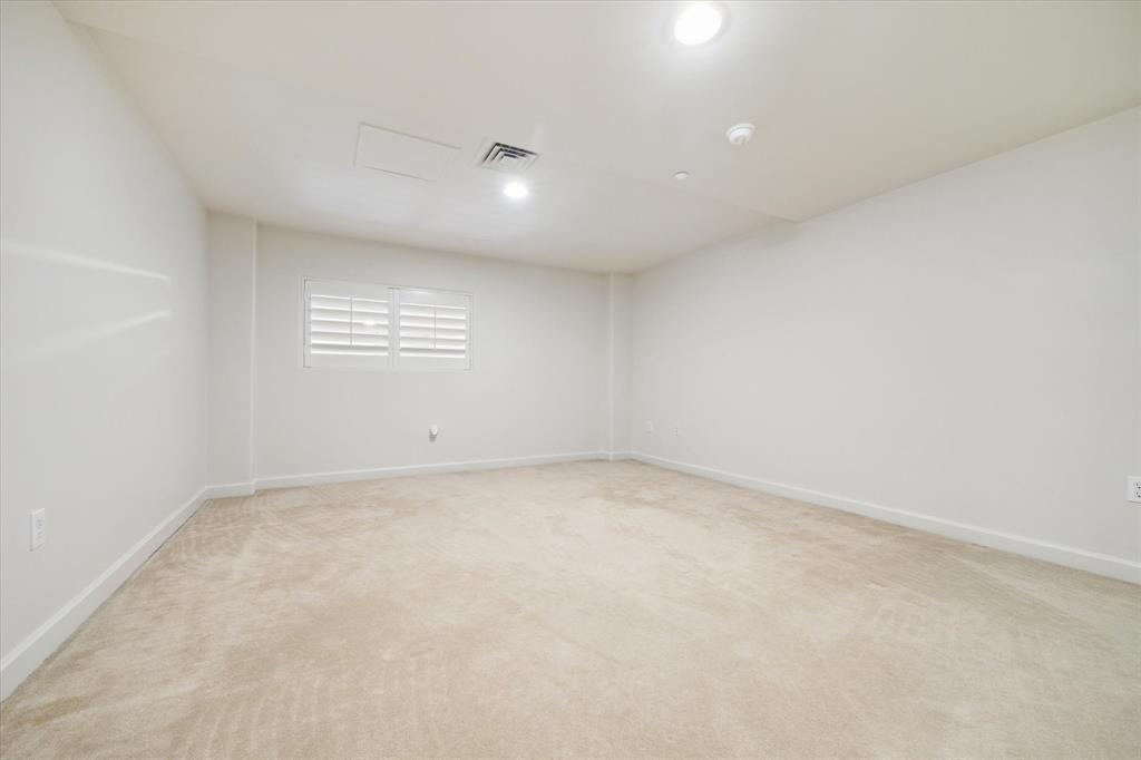 914 Main Street # 1104