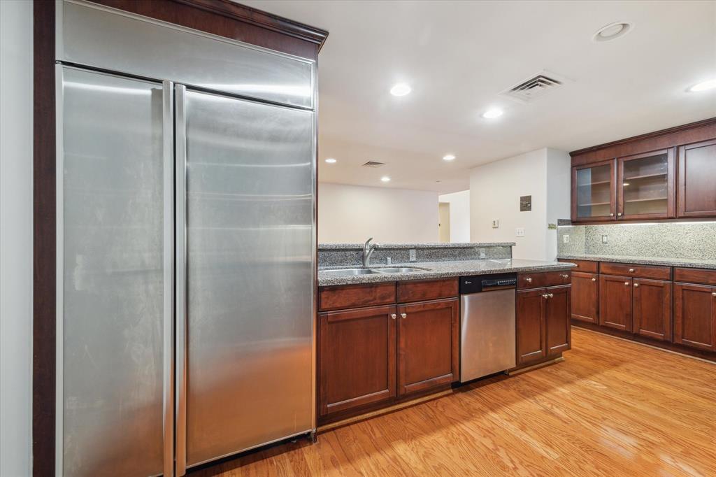 914 Main Street # 1104