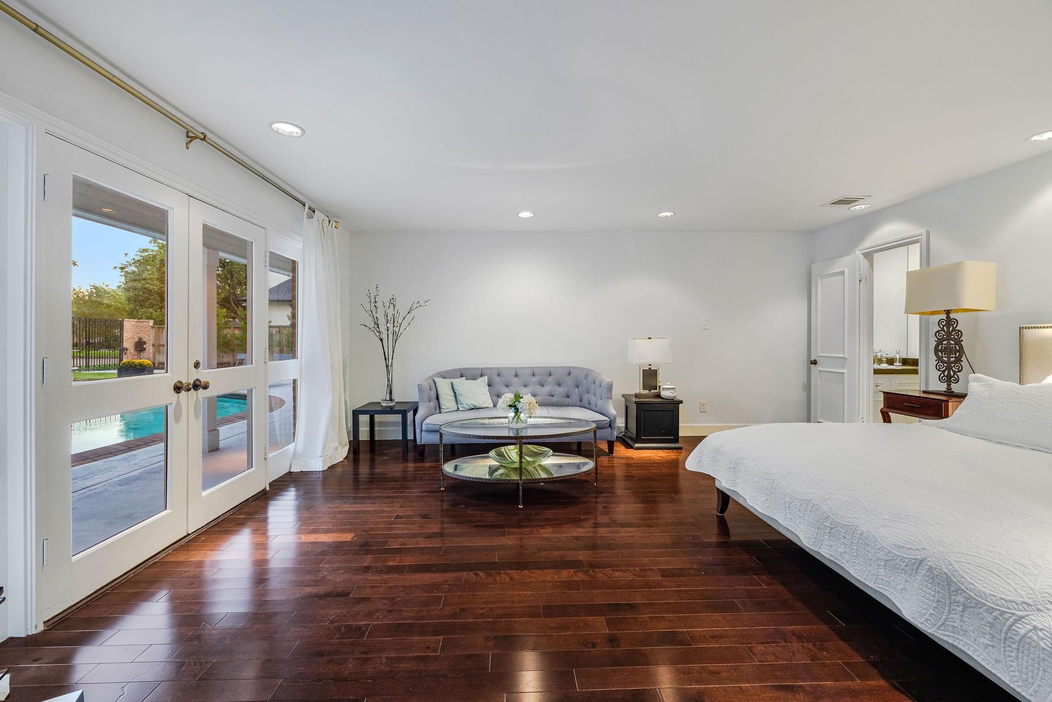323 Vanderpool Lane