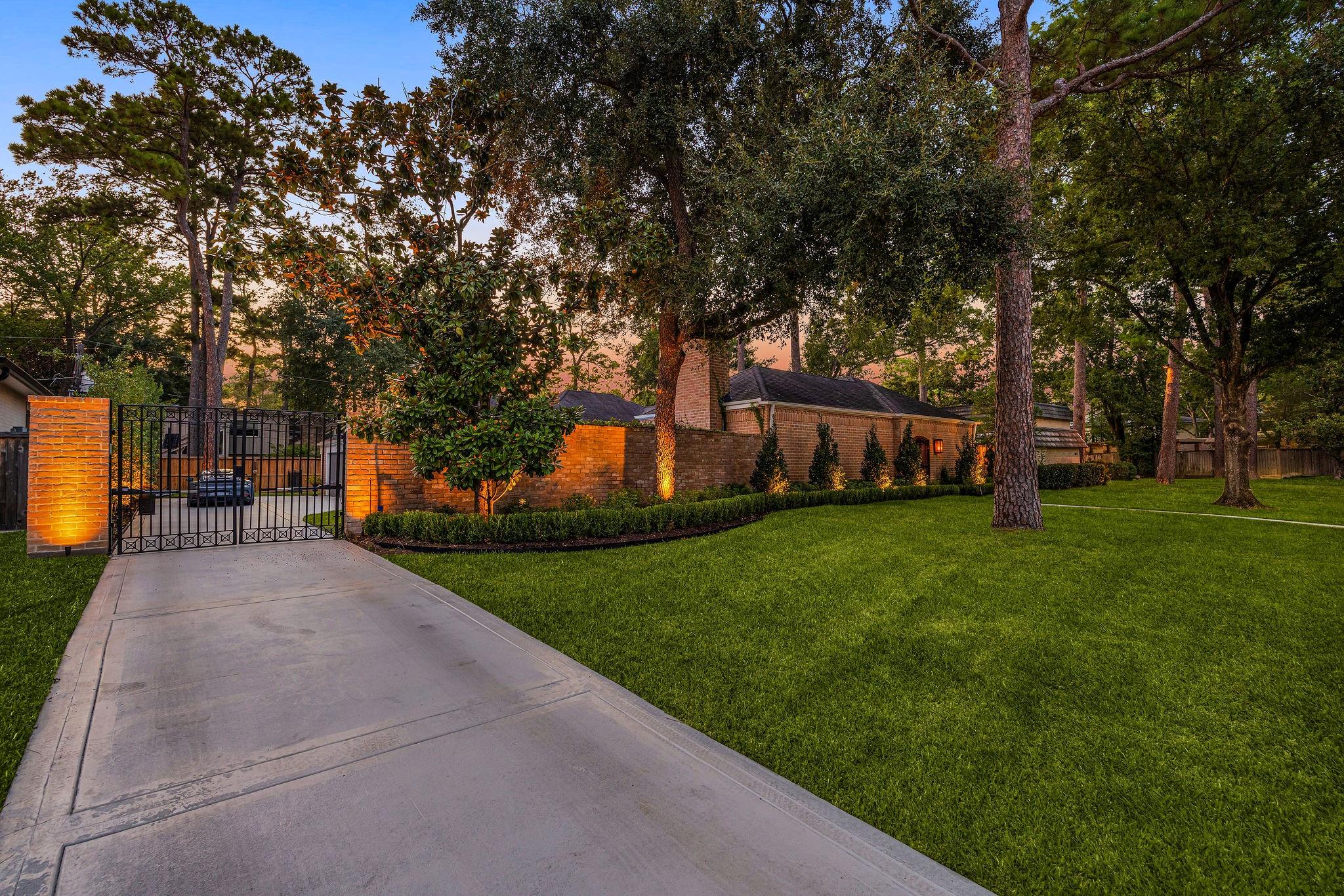 323 Vanderpool Lane