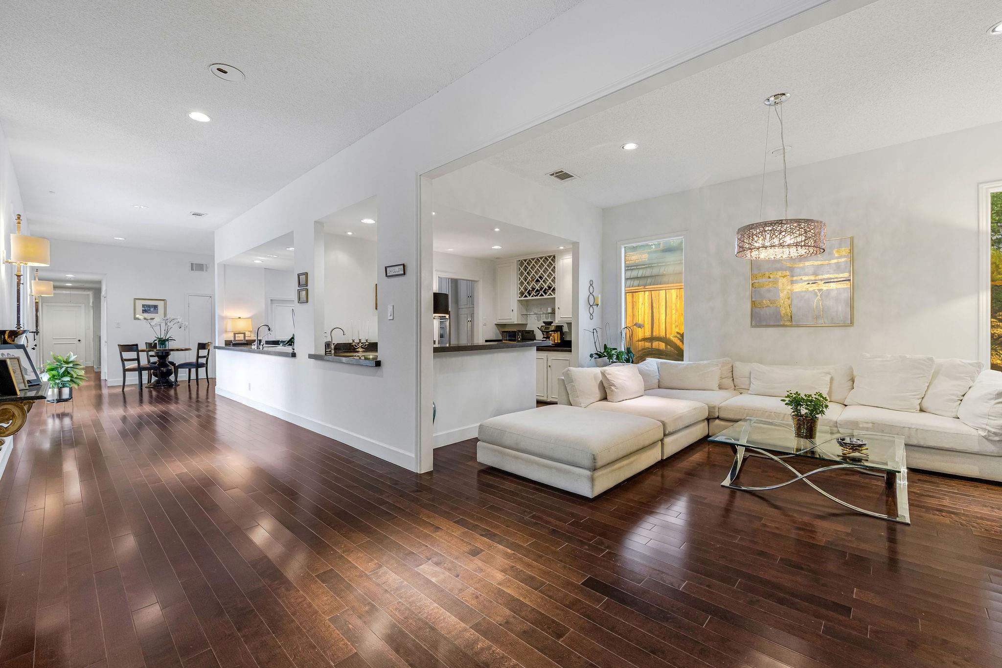 323 Vanderpool Lane