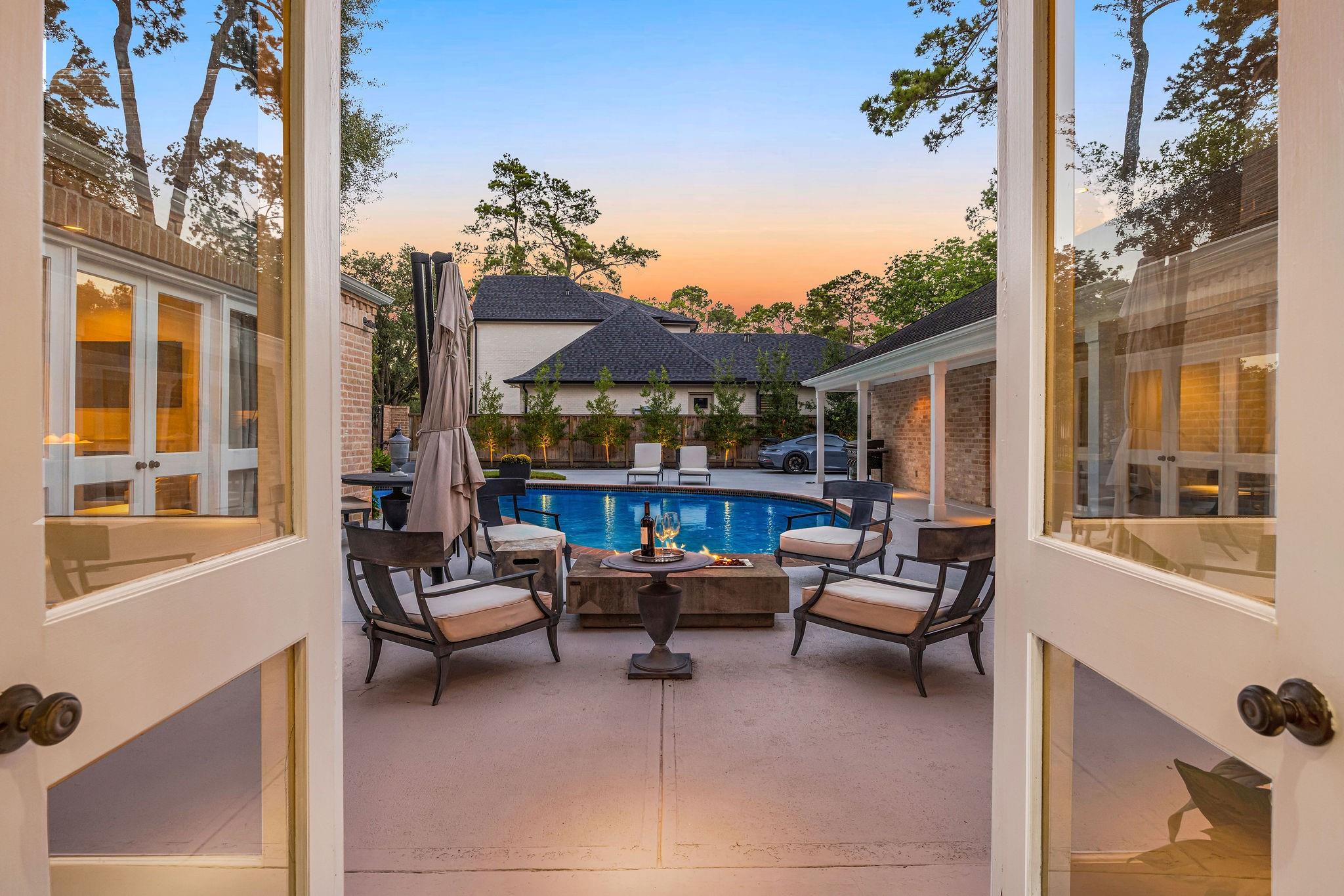323 Vanderpool Lane