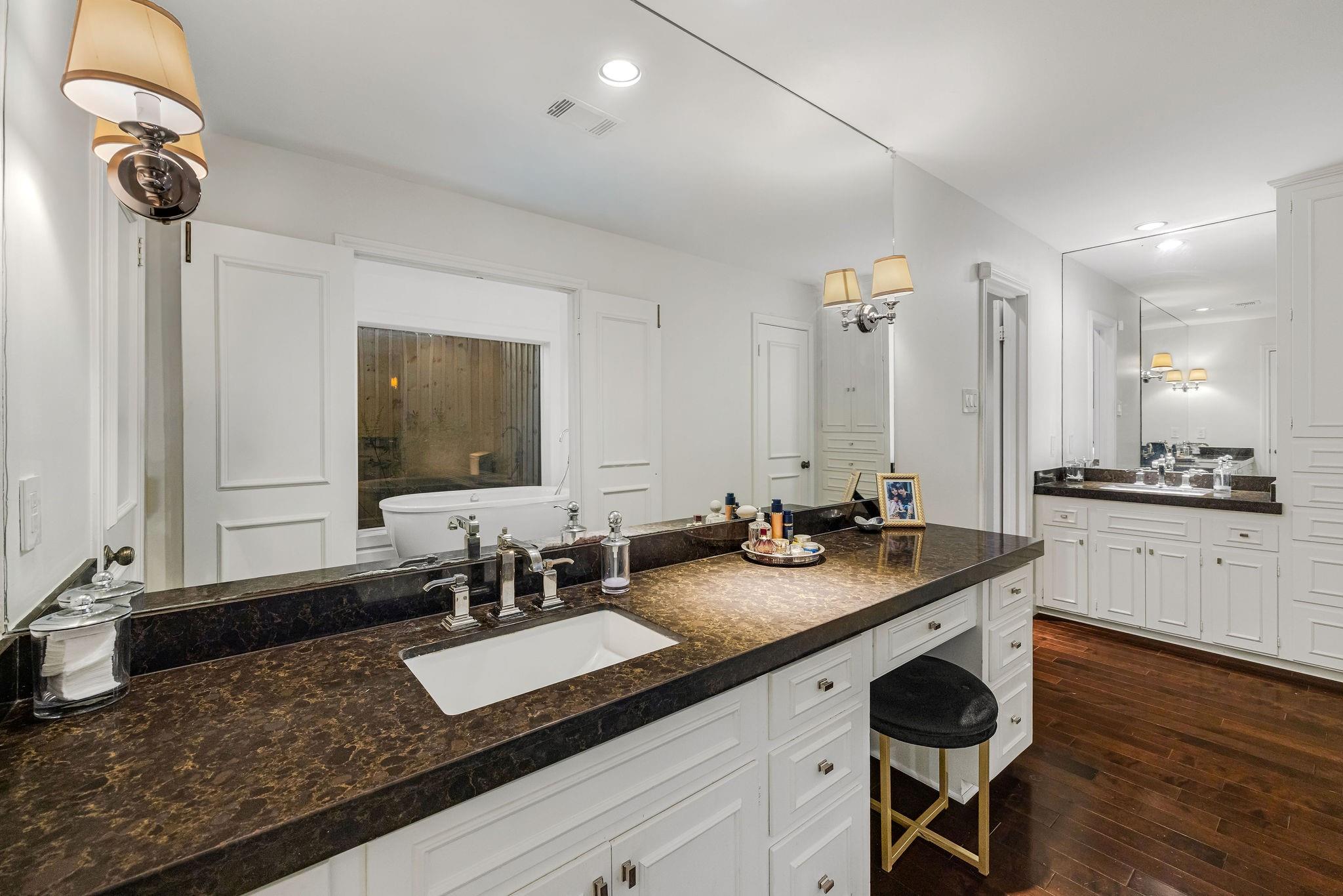 323 Vanderpool Lane