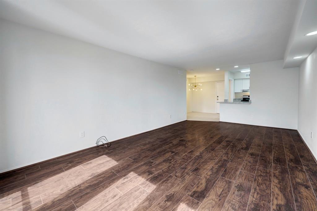 4645 Wild Indigo Street # 373
