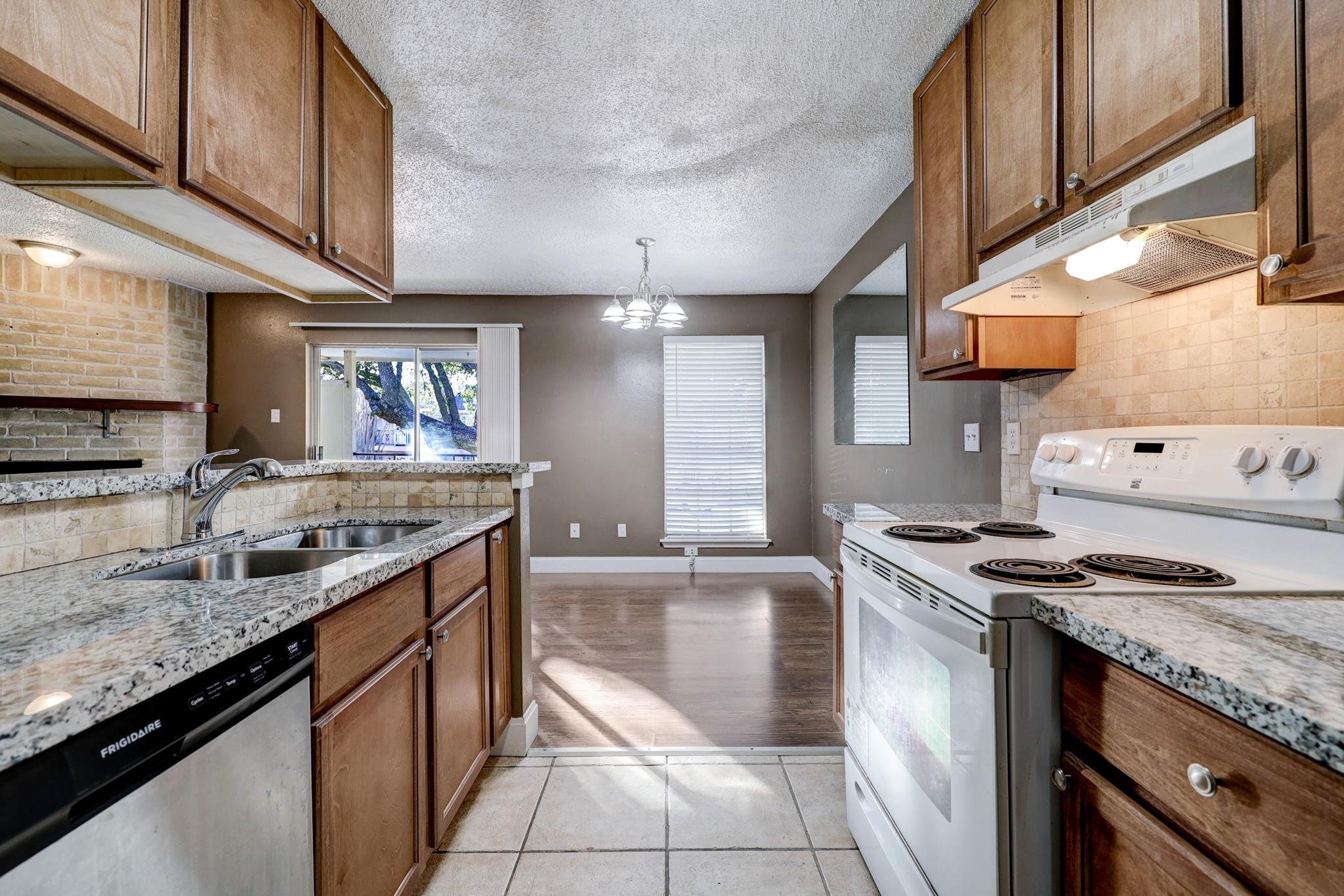 2800 Jeanetta Street # 1506