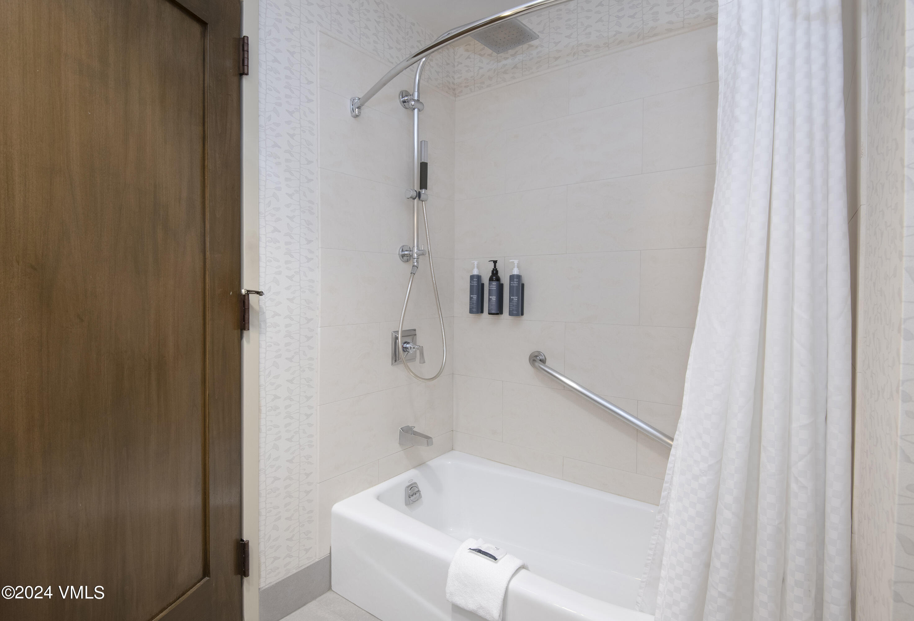 126 Riverfront Lane 215