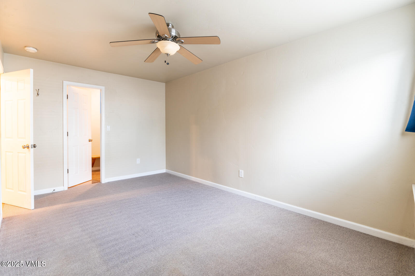 871 W Beaver Creek Boulevard A2