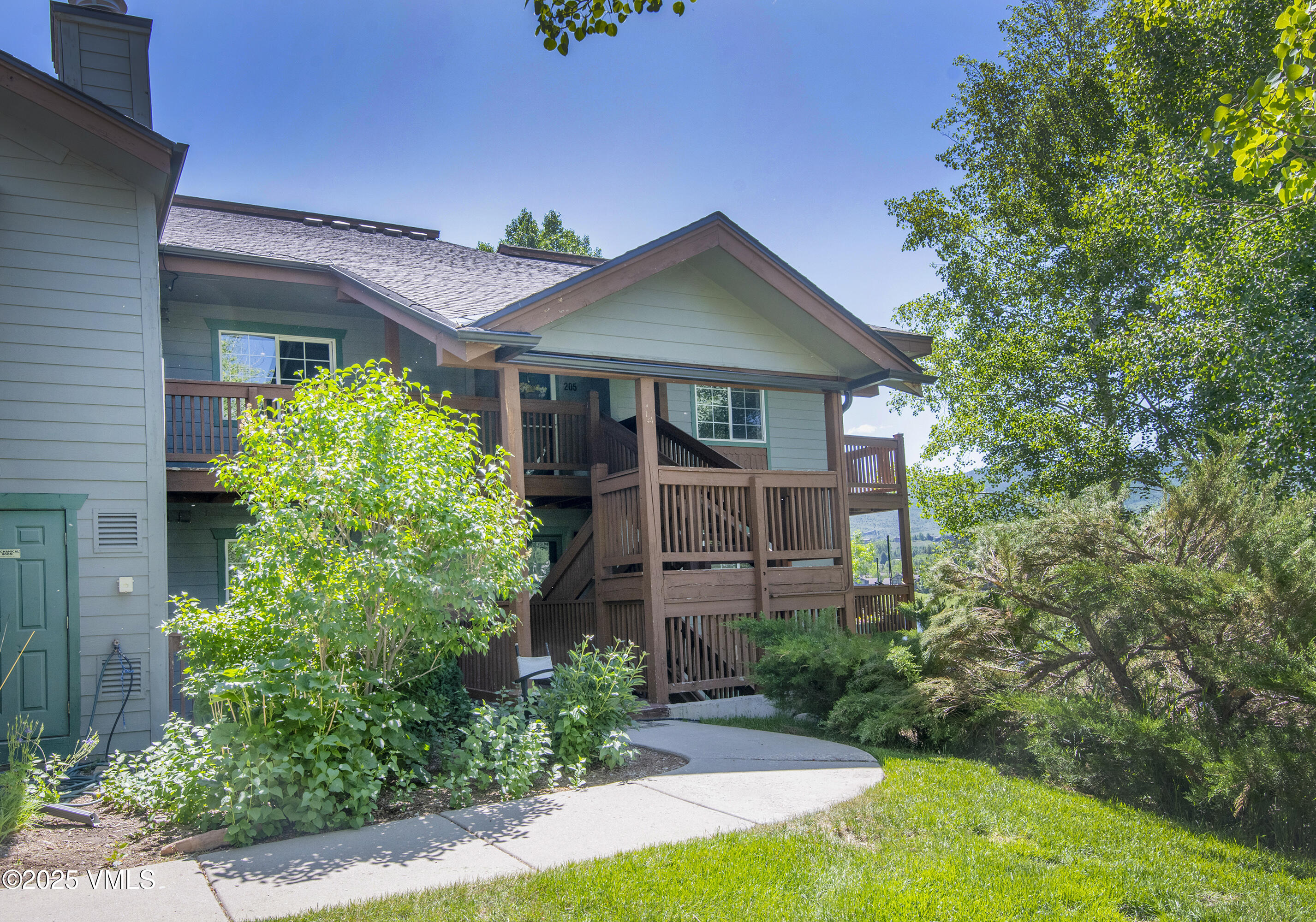 205 Crazy Horse Point 205