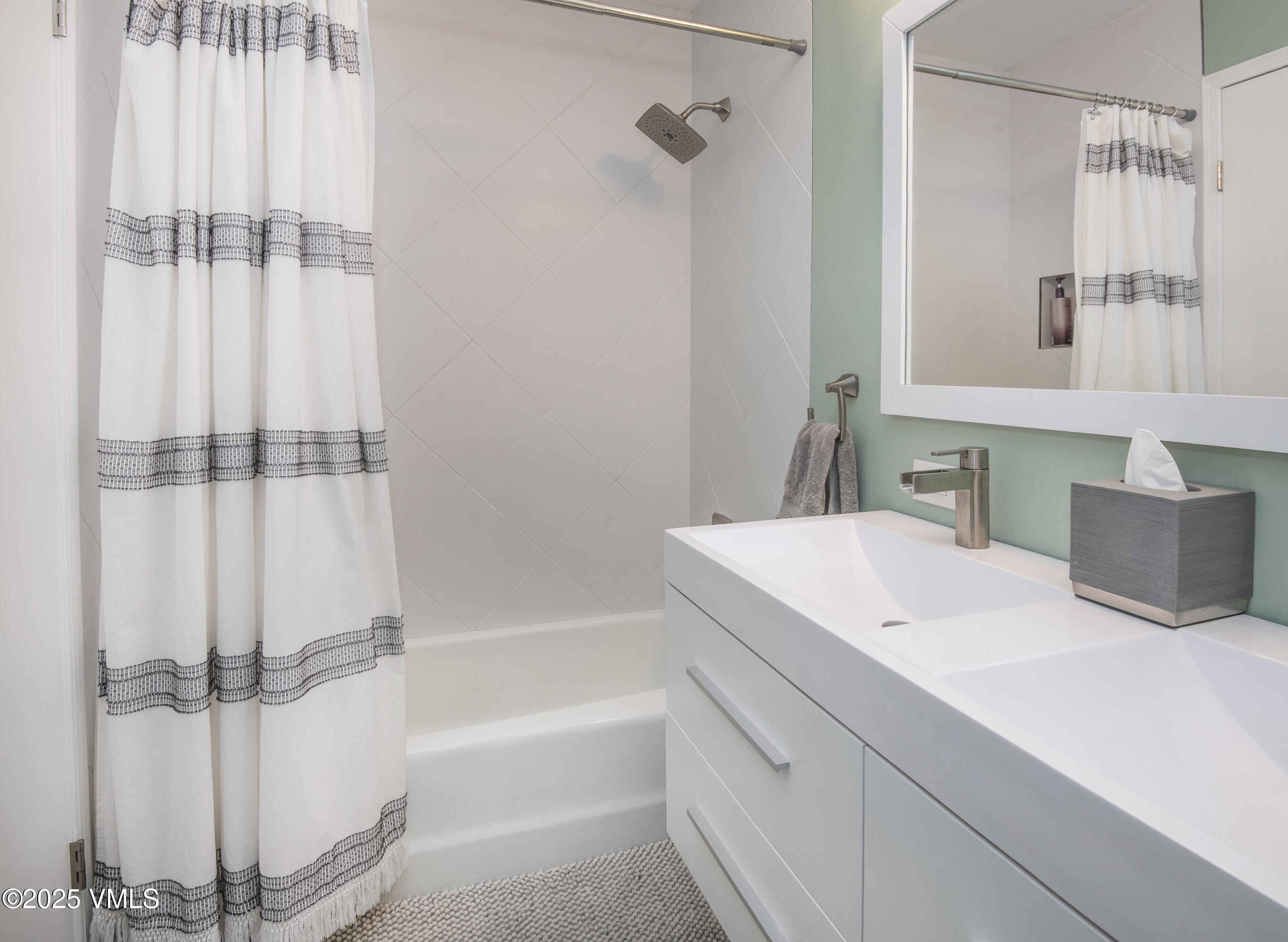 179 Lake Street Z-2