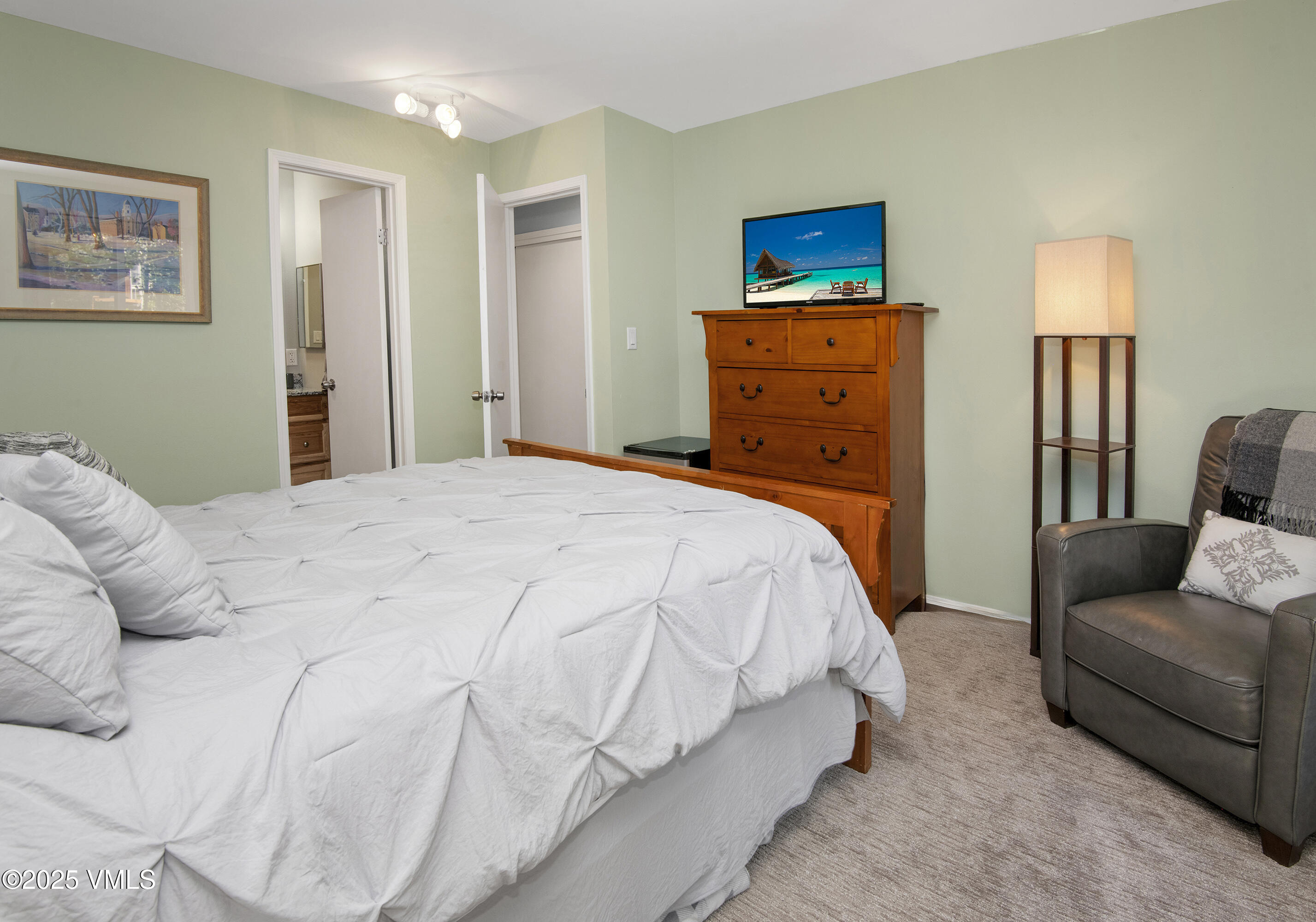 179 Lake Street Z-2