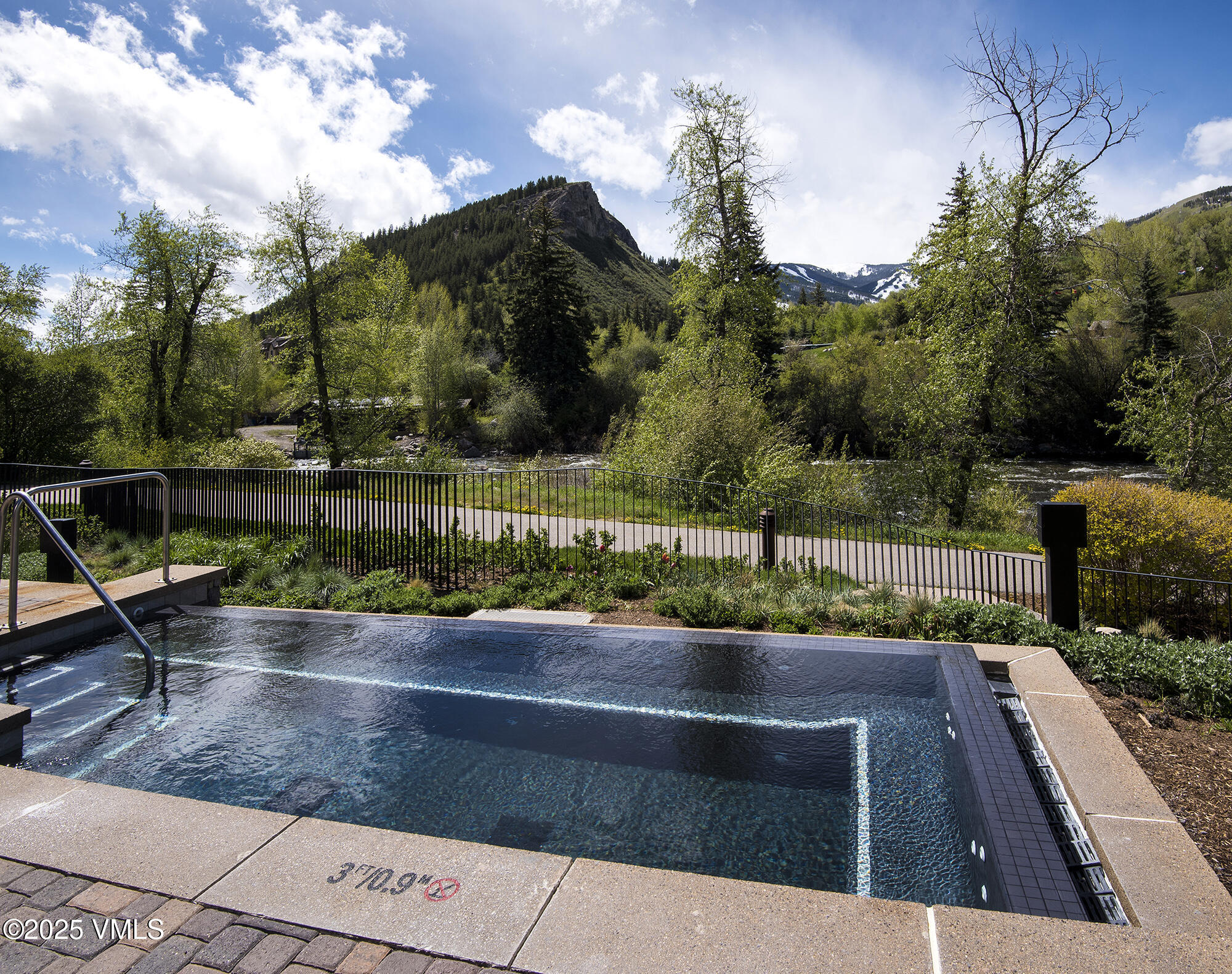 126 Riverfront Lane 435