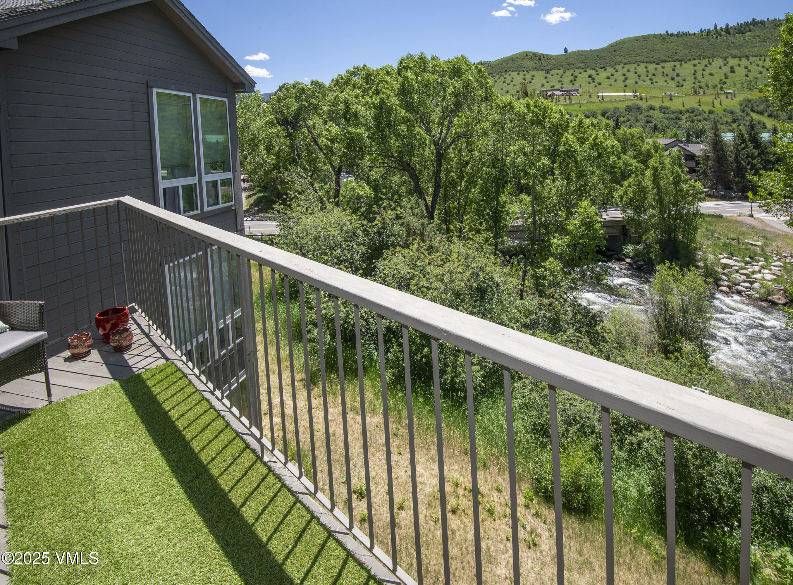 971 W Beaver Creek B5