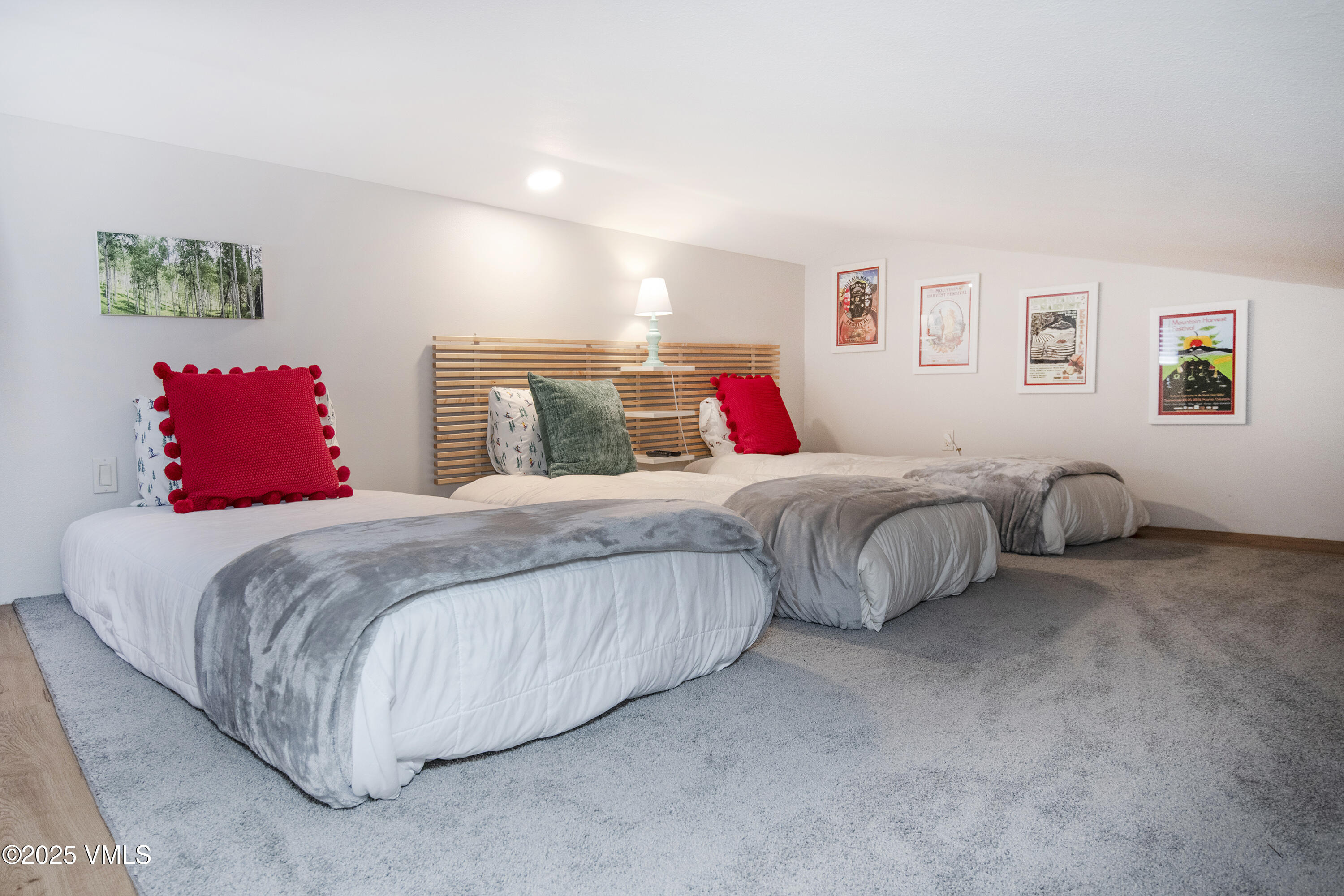 971 W Beaver Creek B5