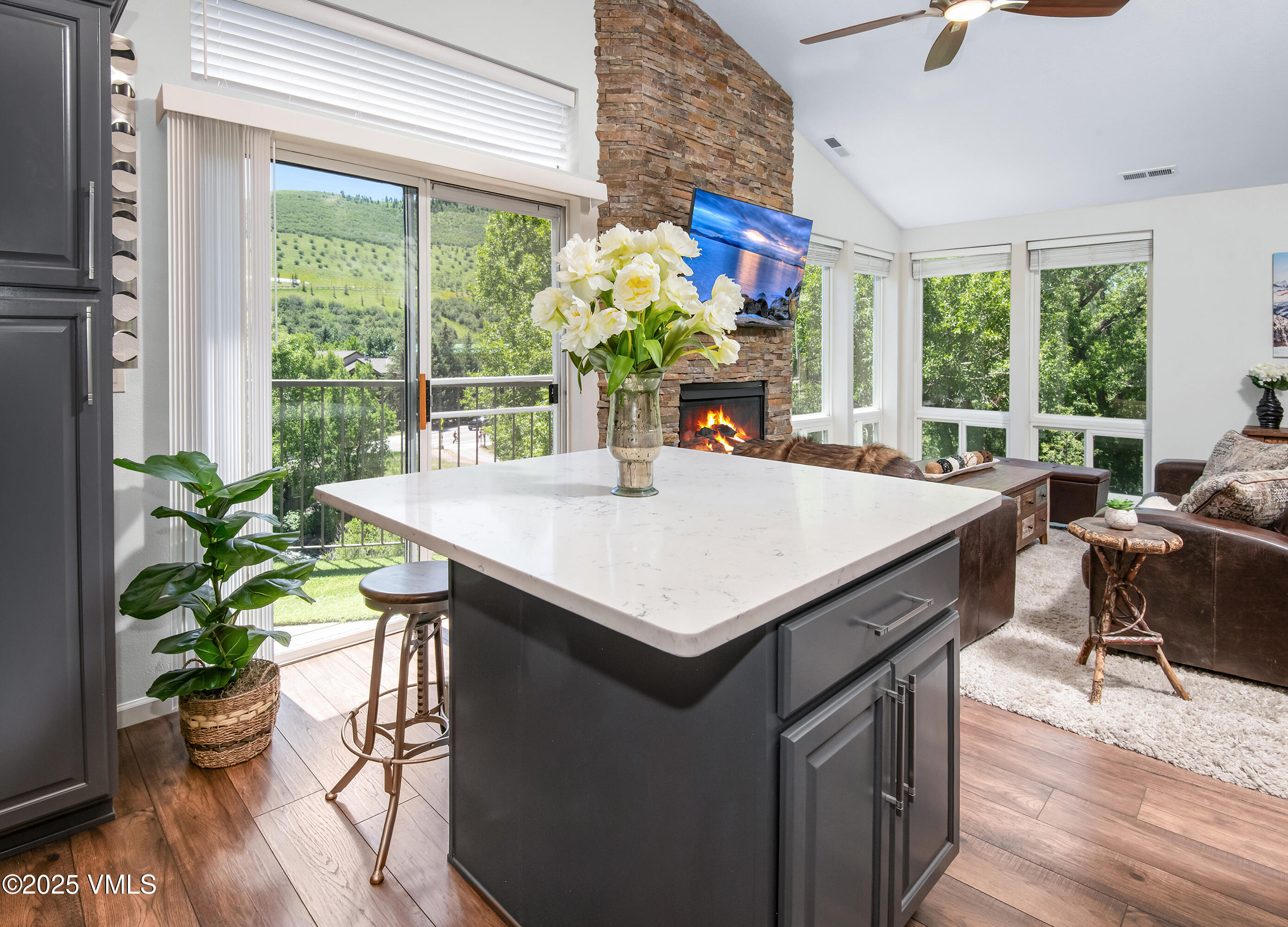 971 W Beaver Creek B5