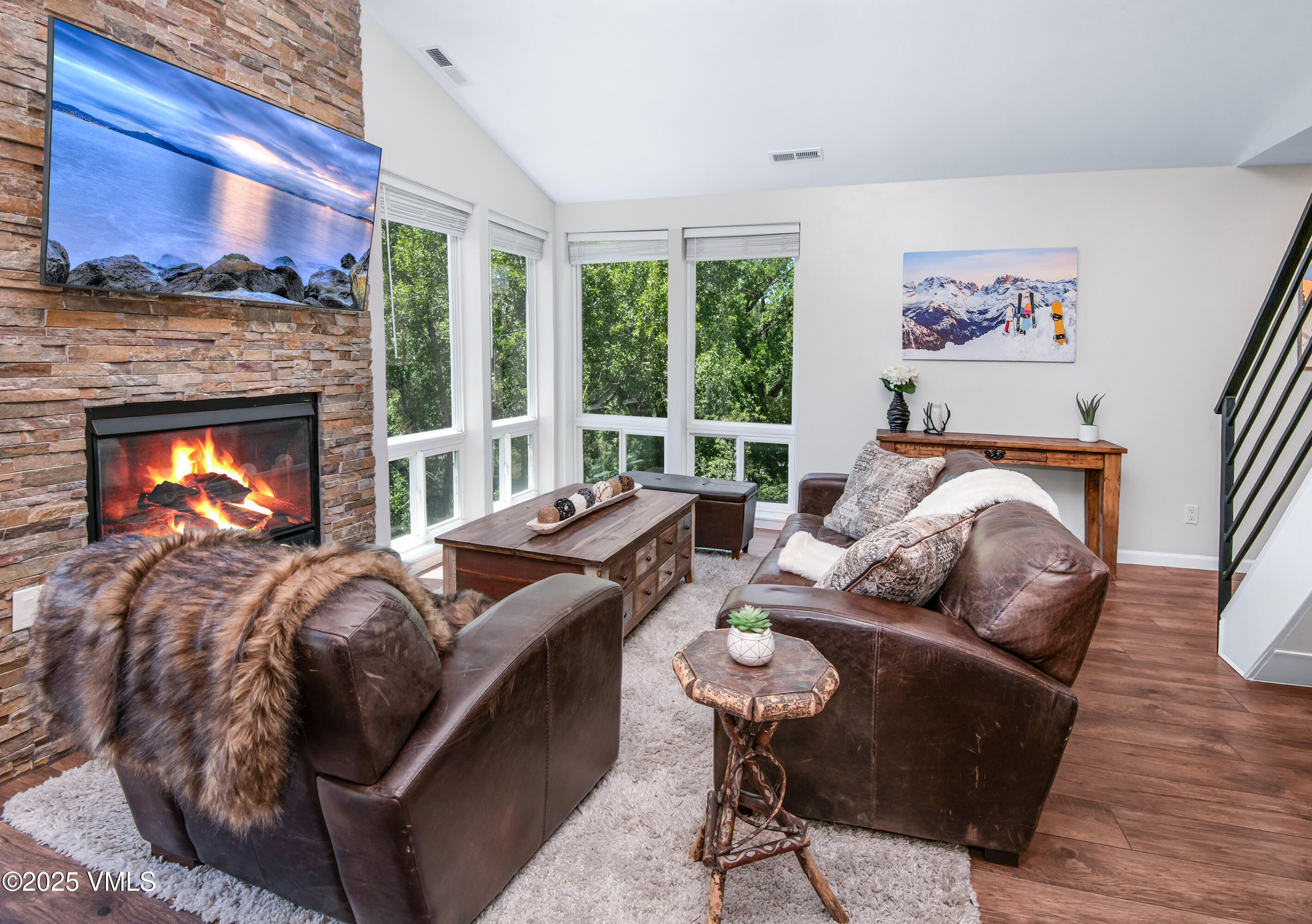 971 W Beaver Creek B5