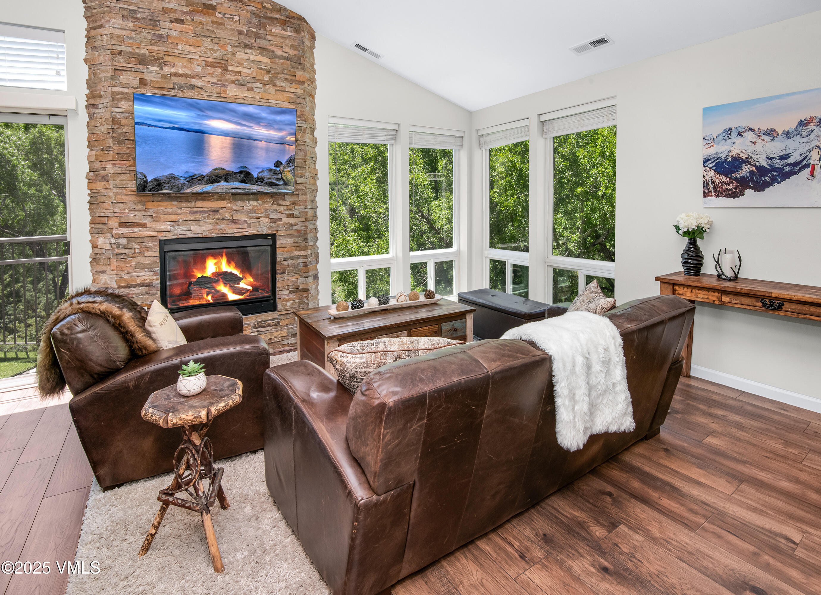 971 W Beaver Creek B5