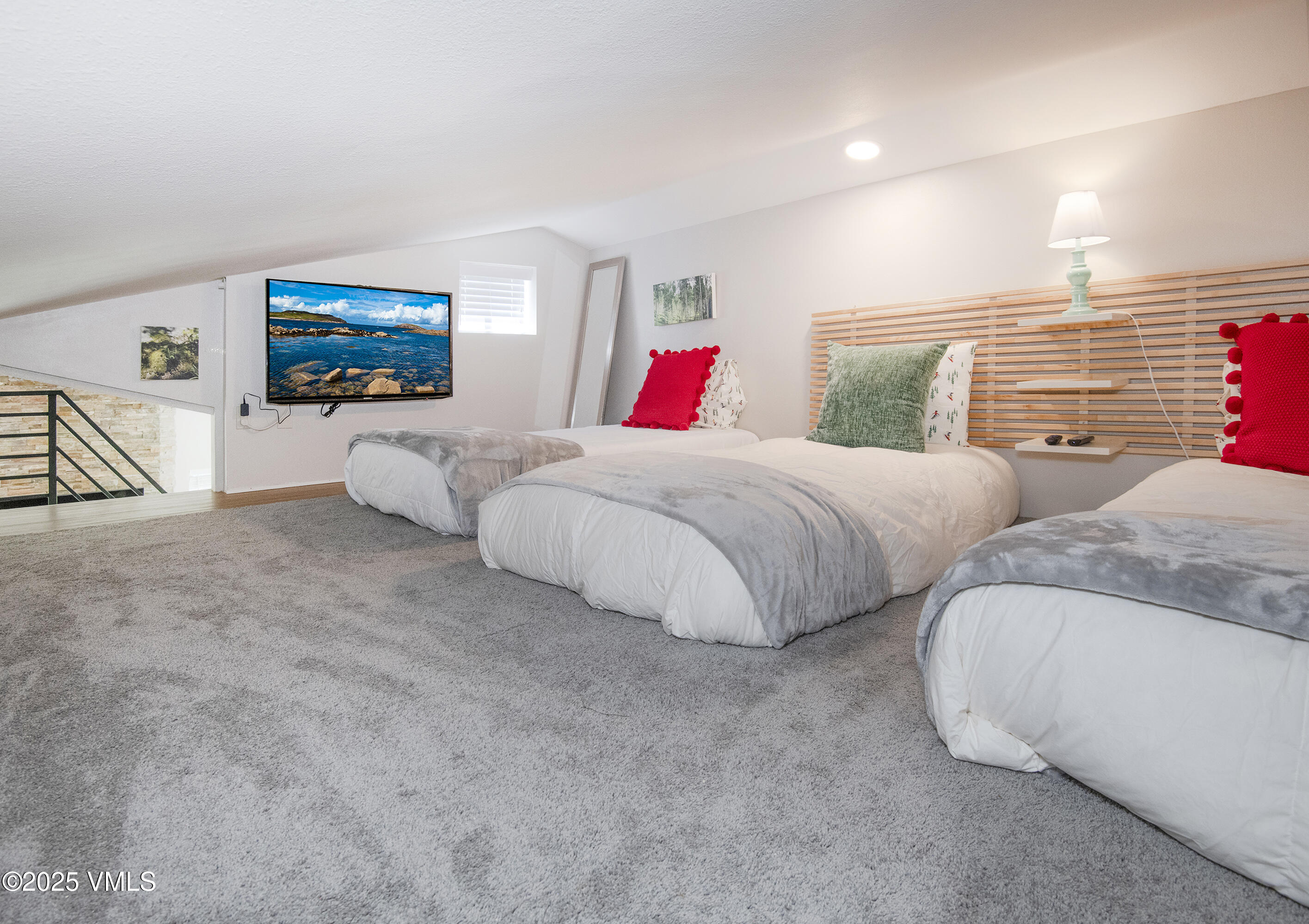 971 W Beaver Creek B5