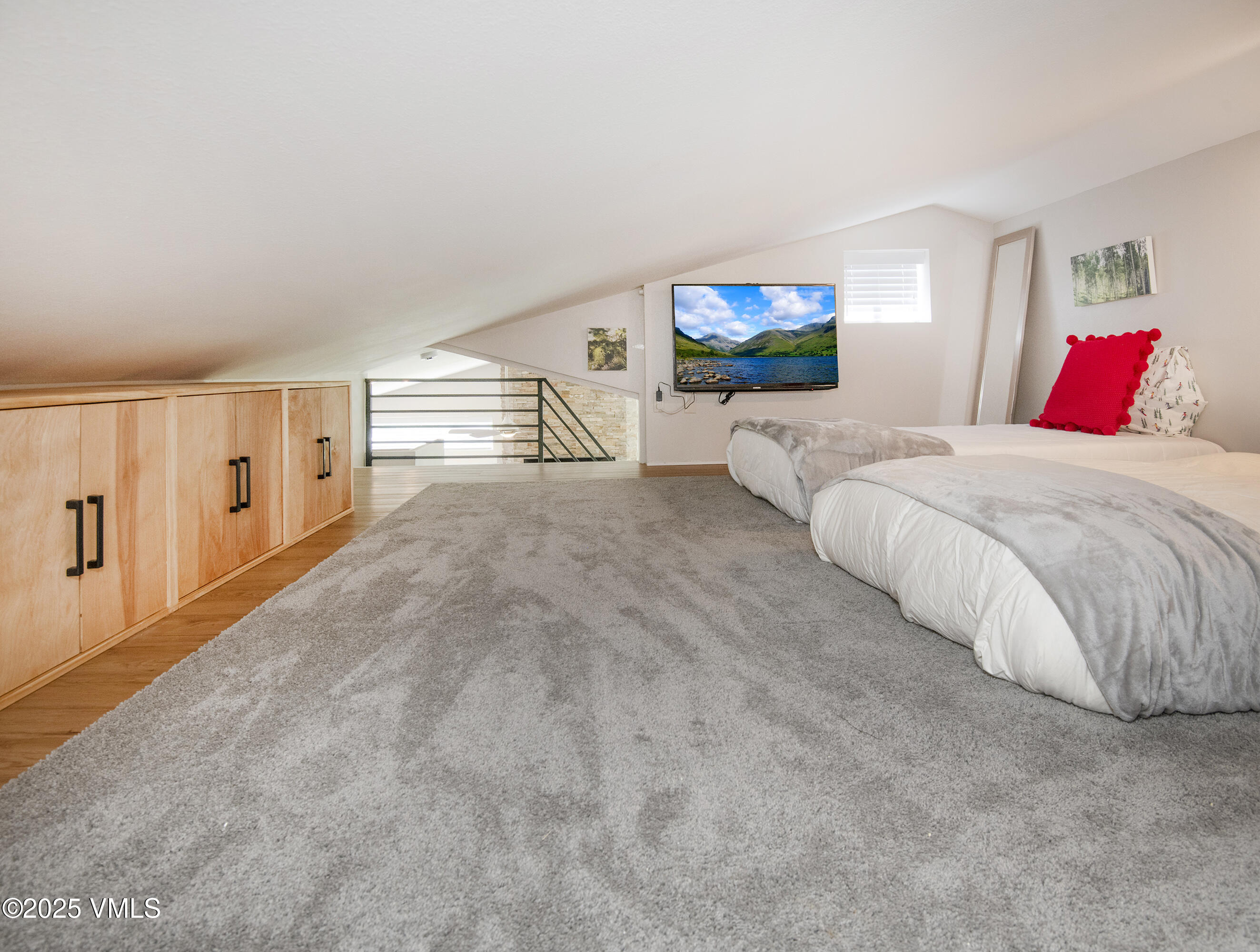 971 W Beaver Creek B5