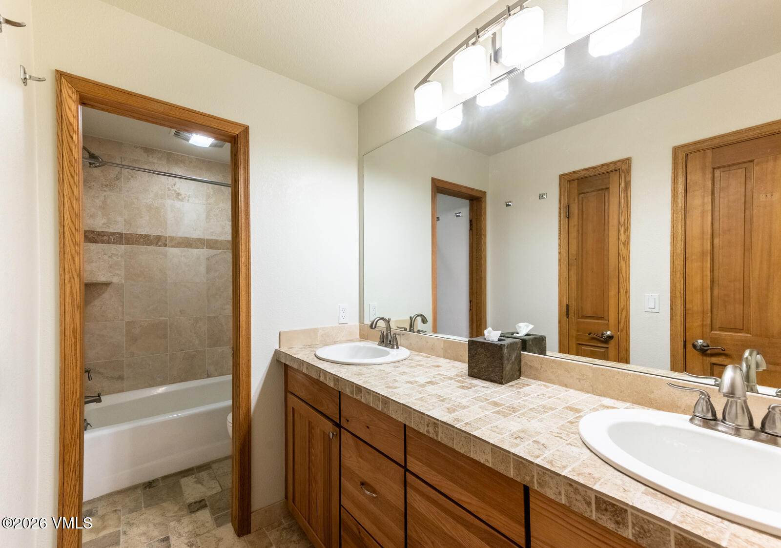 3016 Wildridge 6